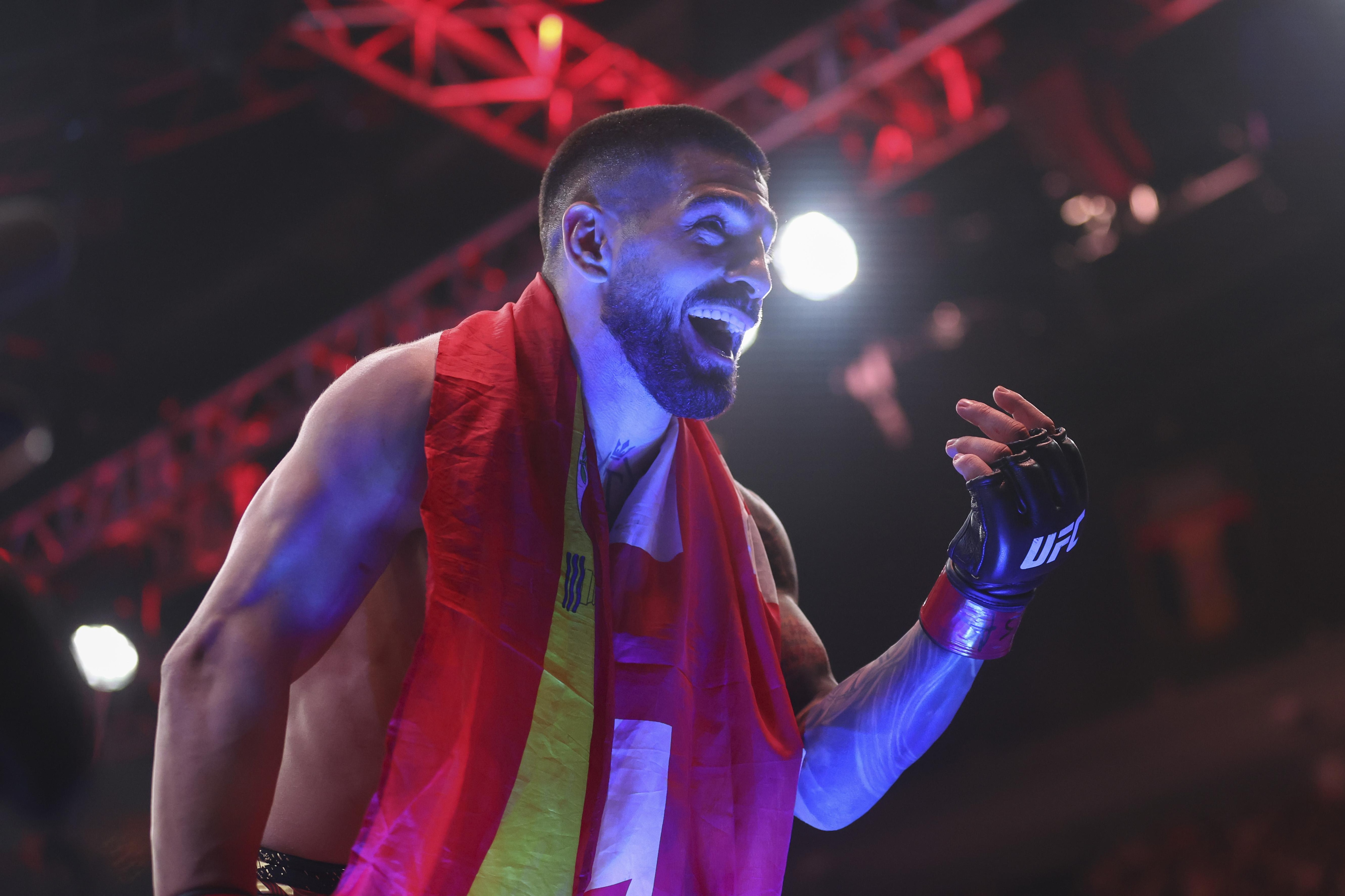 UFC 317: Topuria vs Oliveira