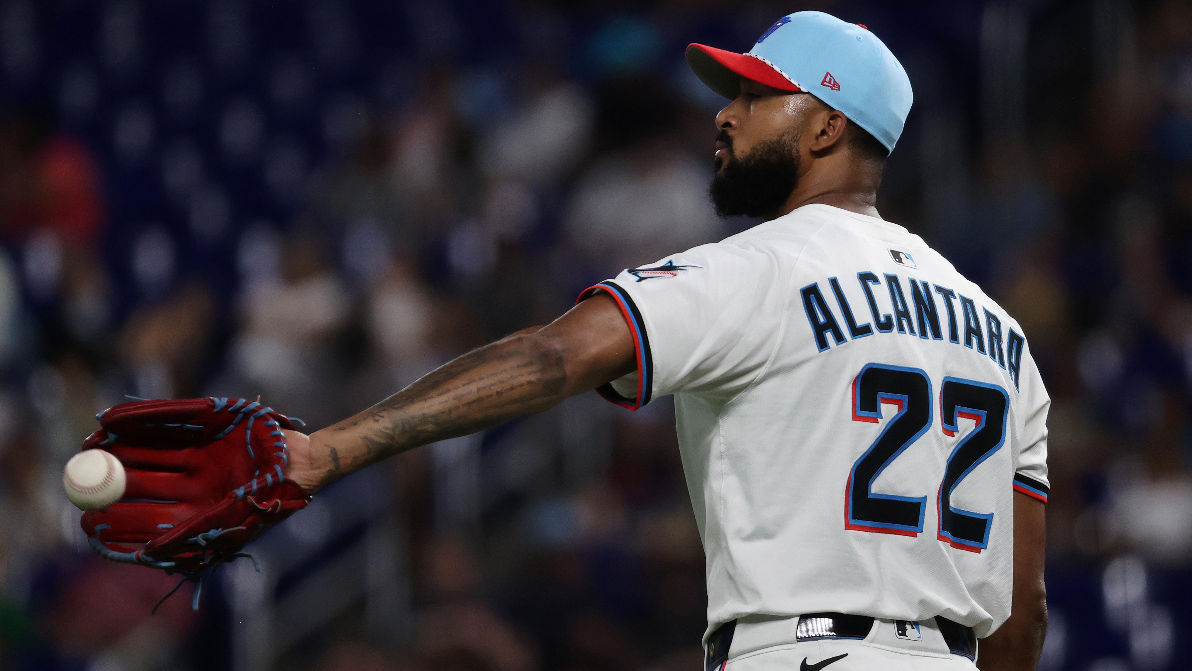 Milwaukee Brewers v Miami Marlins
