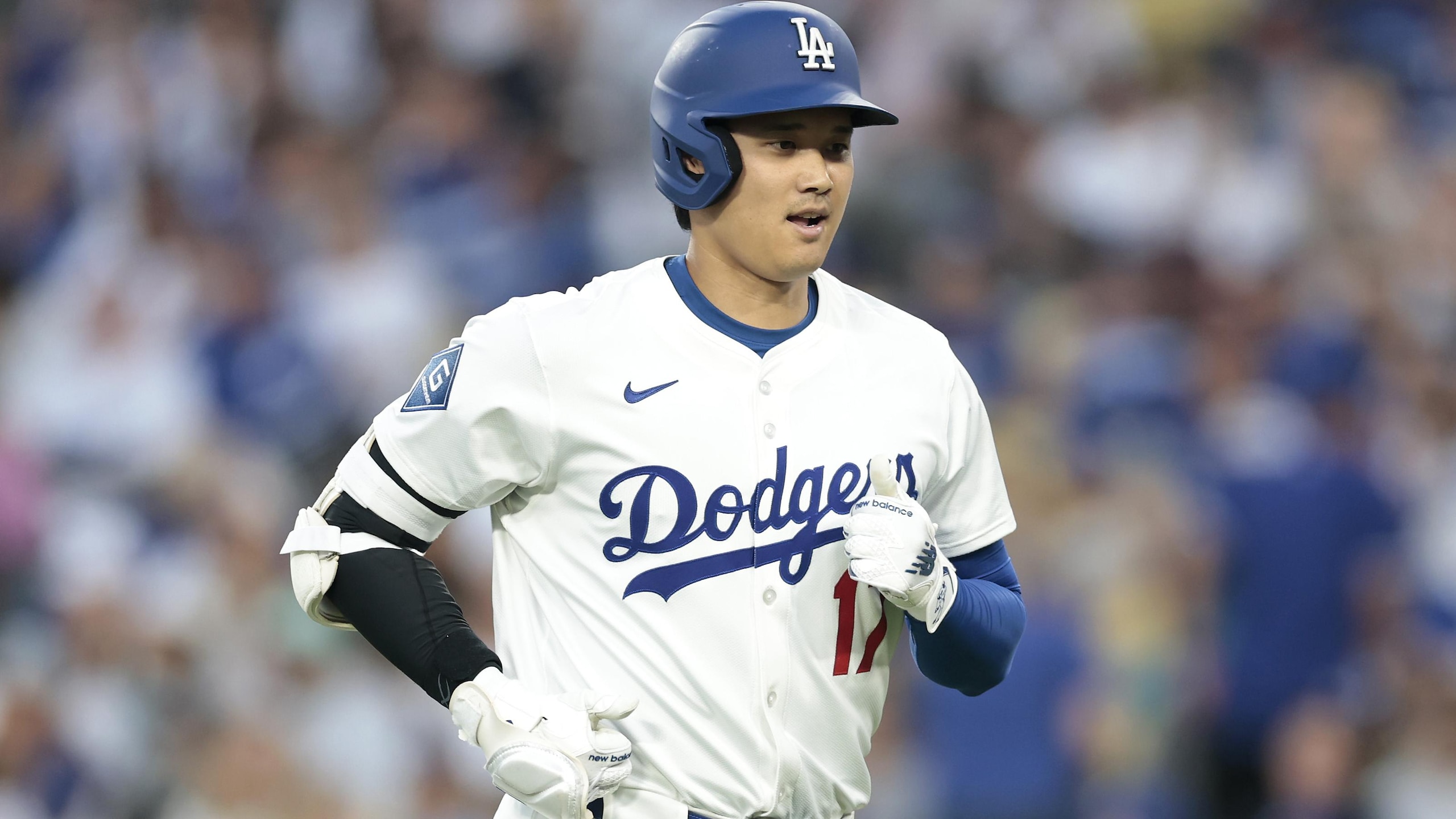 Chicago White Sox v Los Angeles Dodgers