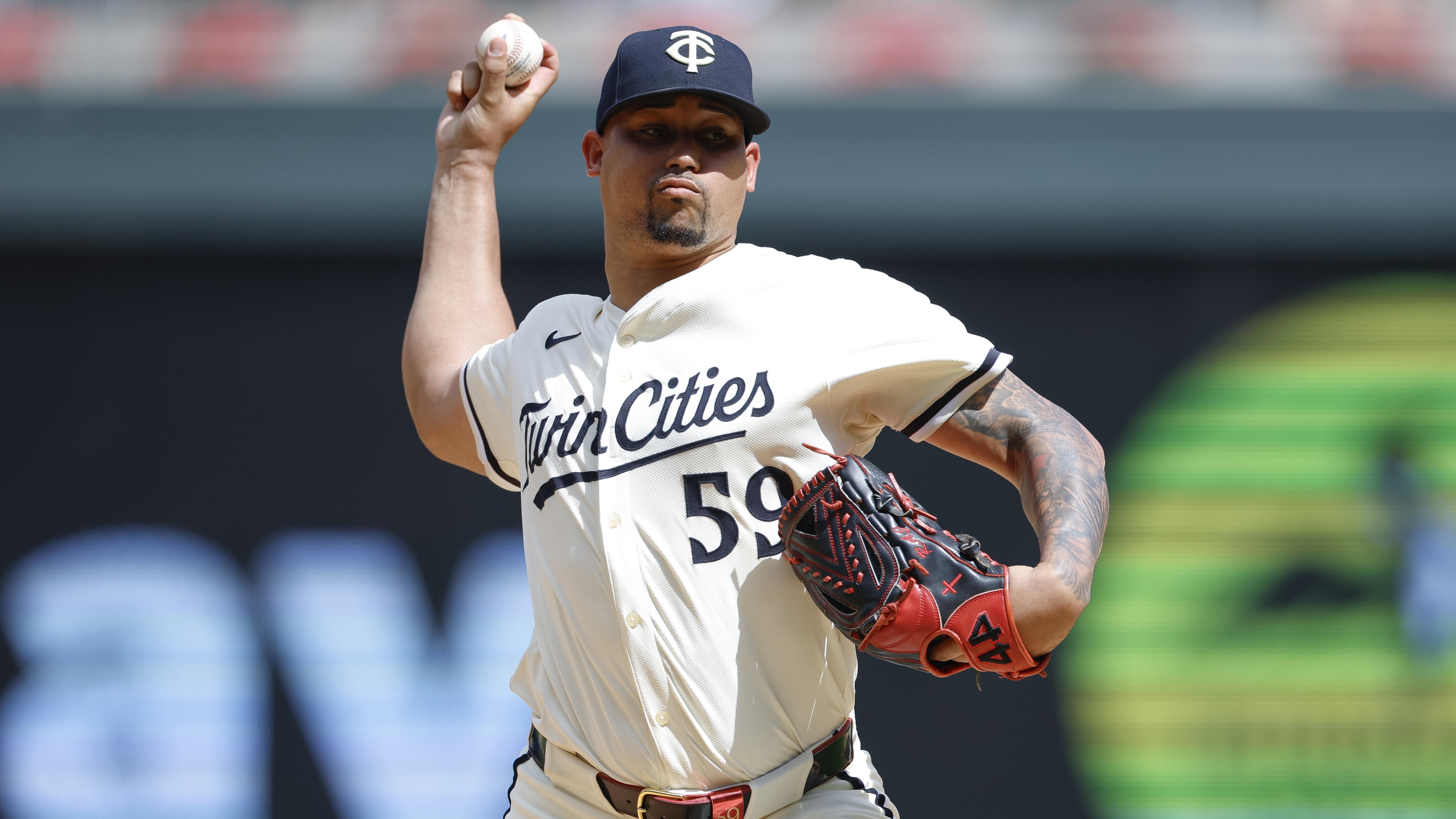 Jhoan Duran Takes No. 59 Phillies Jersey After Manager Rob Thomson Gives Up Number