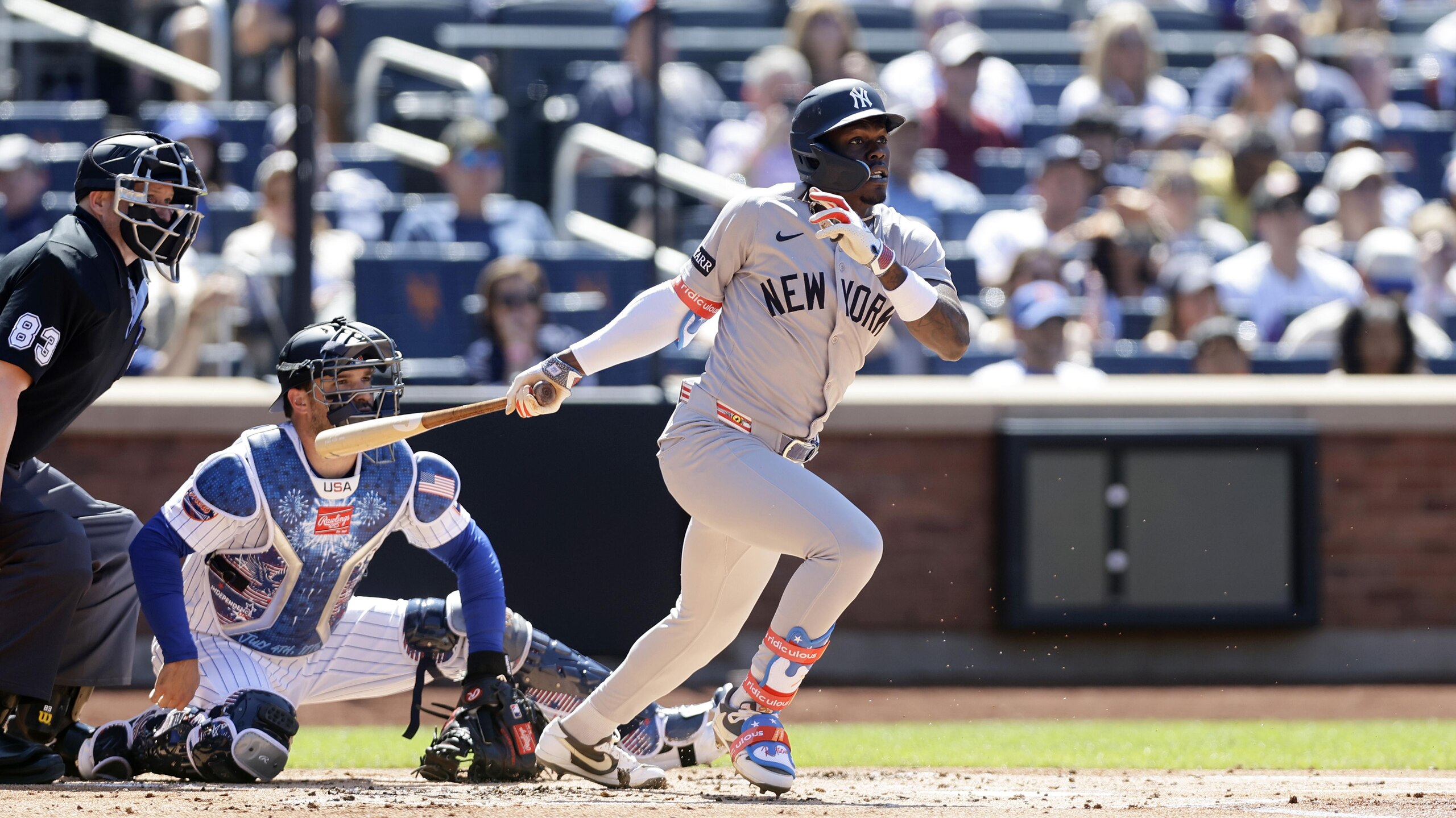 New York Yankees v New York Mets