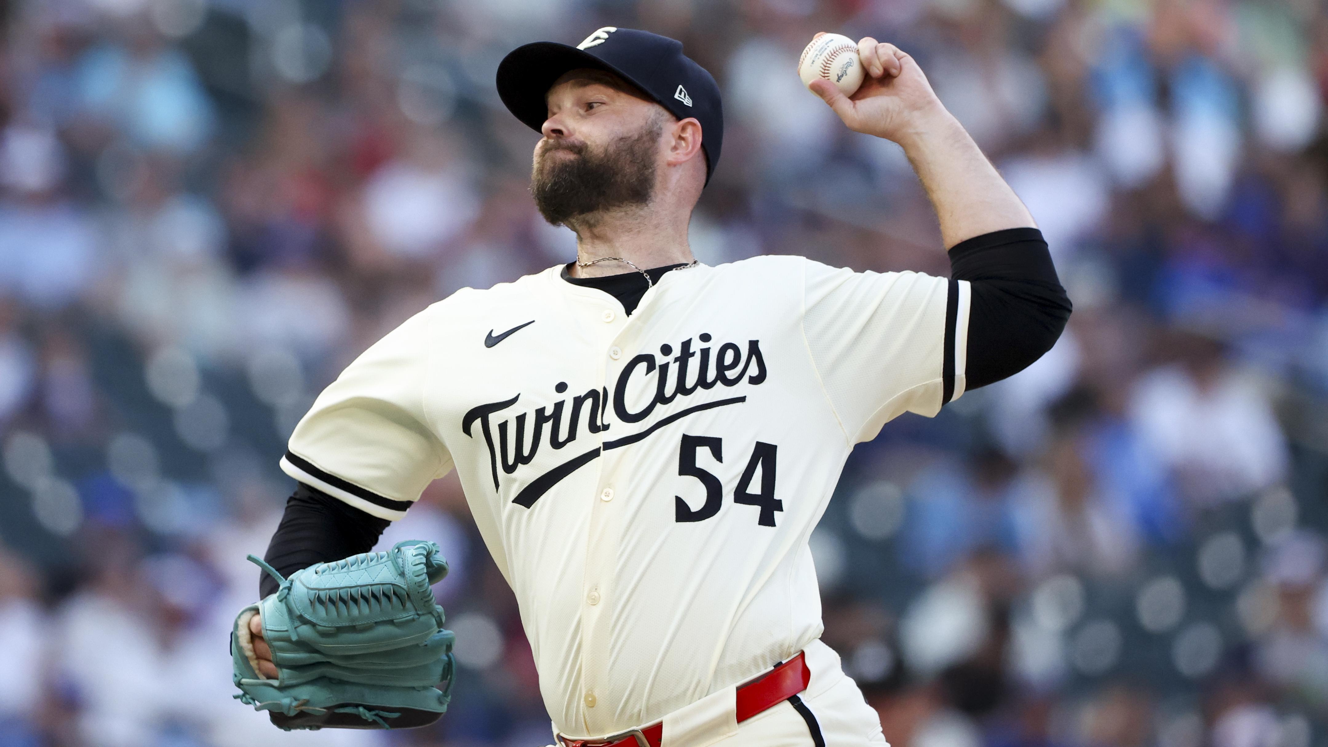Chicago Cubs v Minnesota Twins