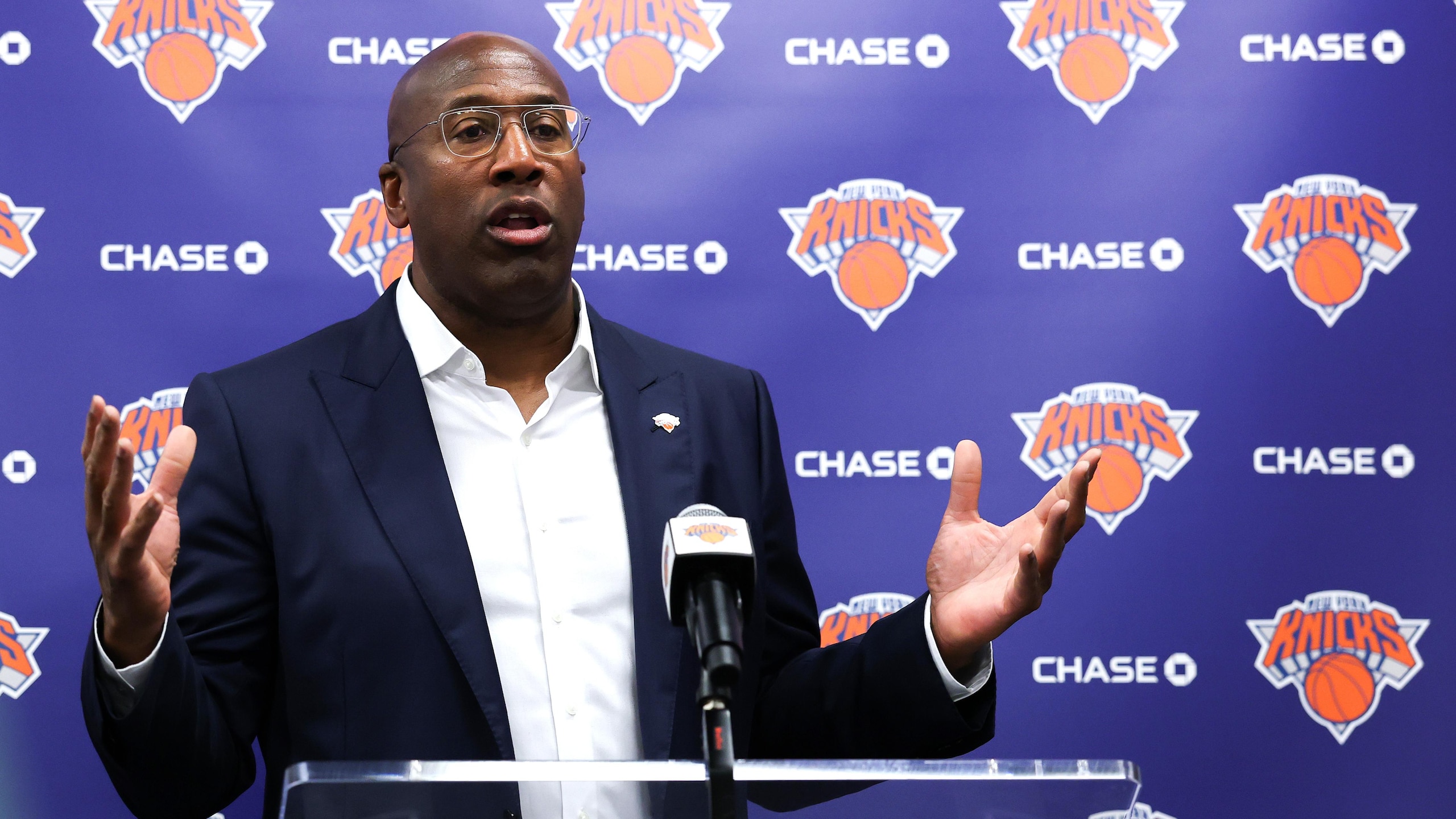 New York Knicks Introduce Mike Brown