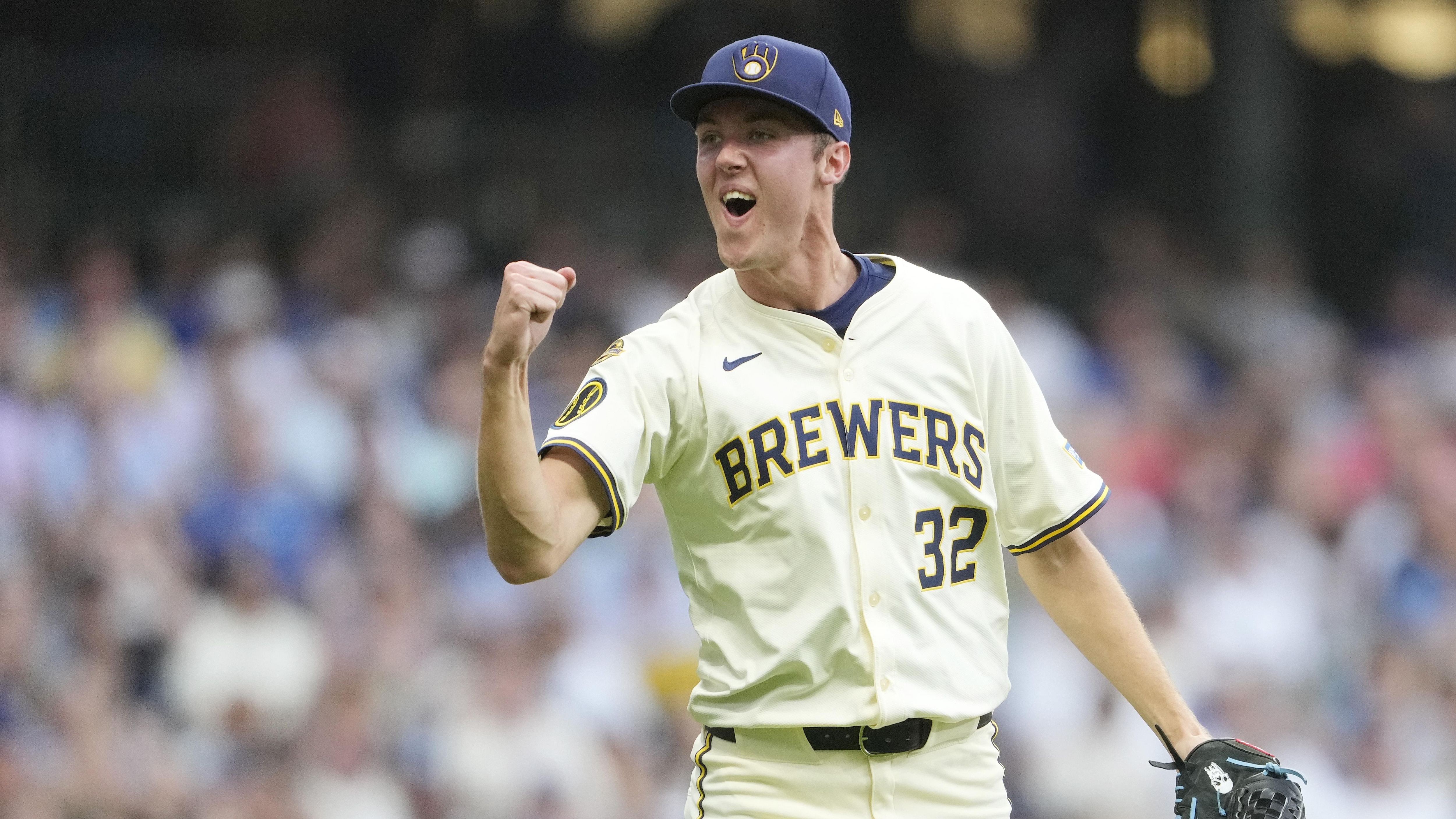 Los Angeles Dodgers v Milwaukee Brewers