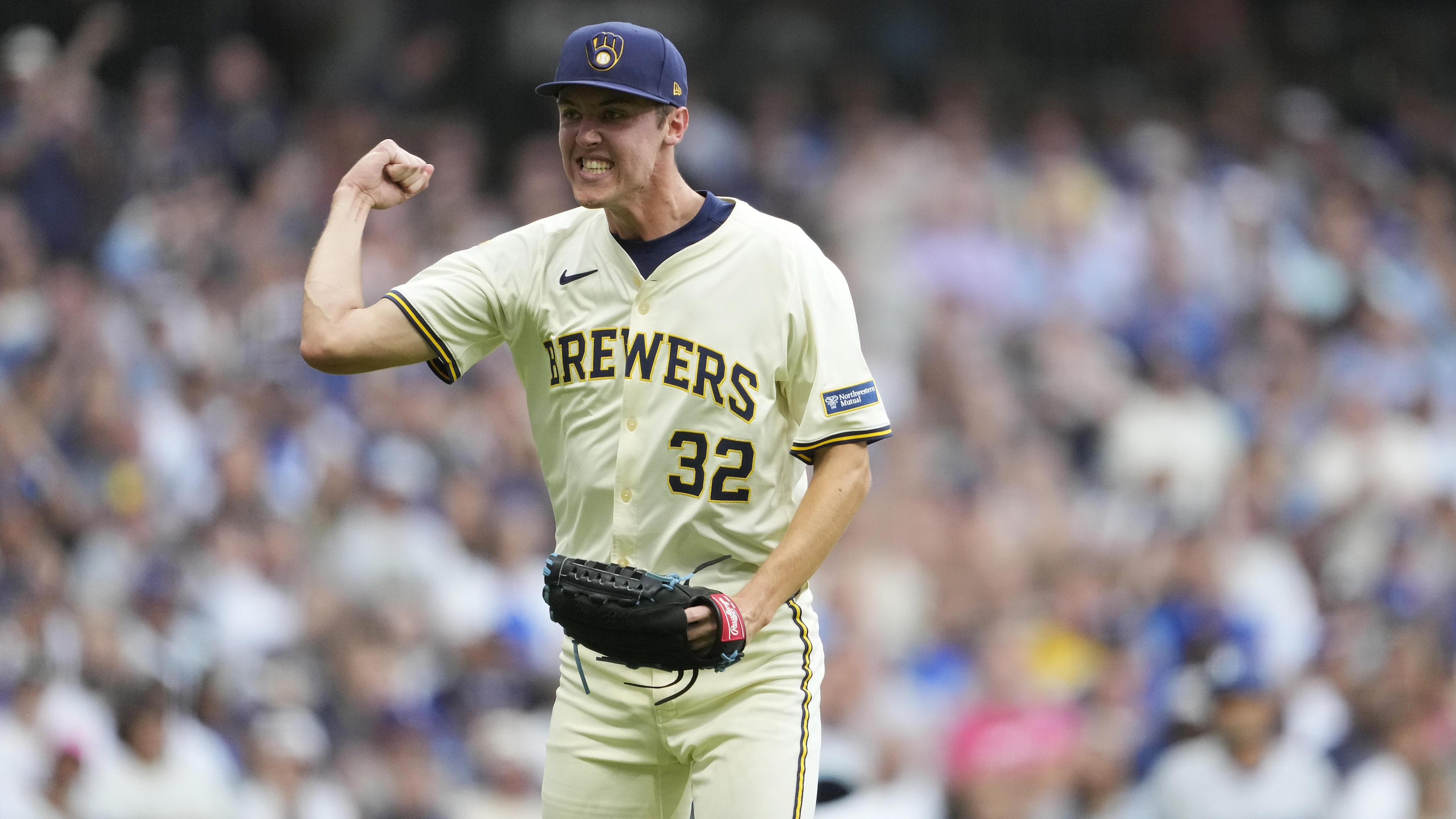 Los Angeles Dodgers v Milwaukee Brewers
