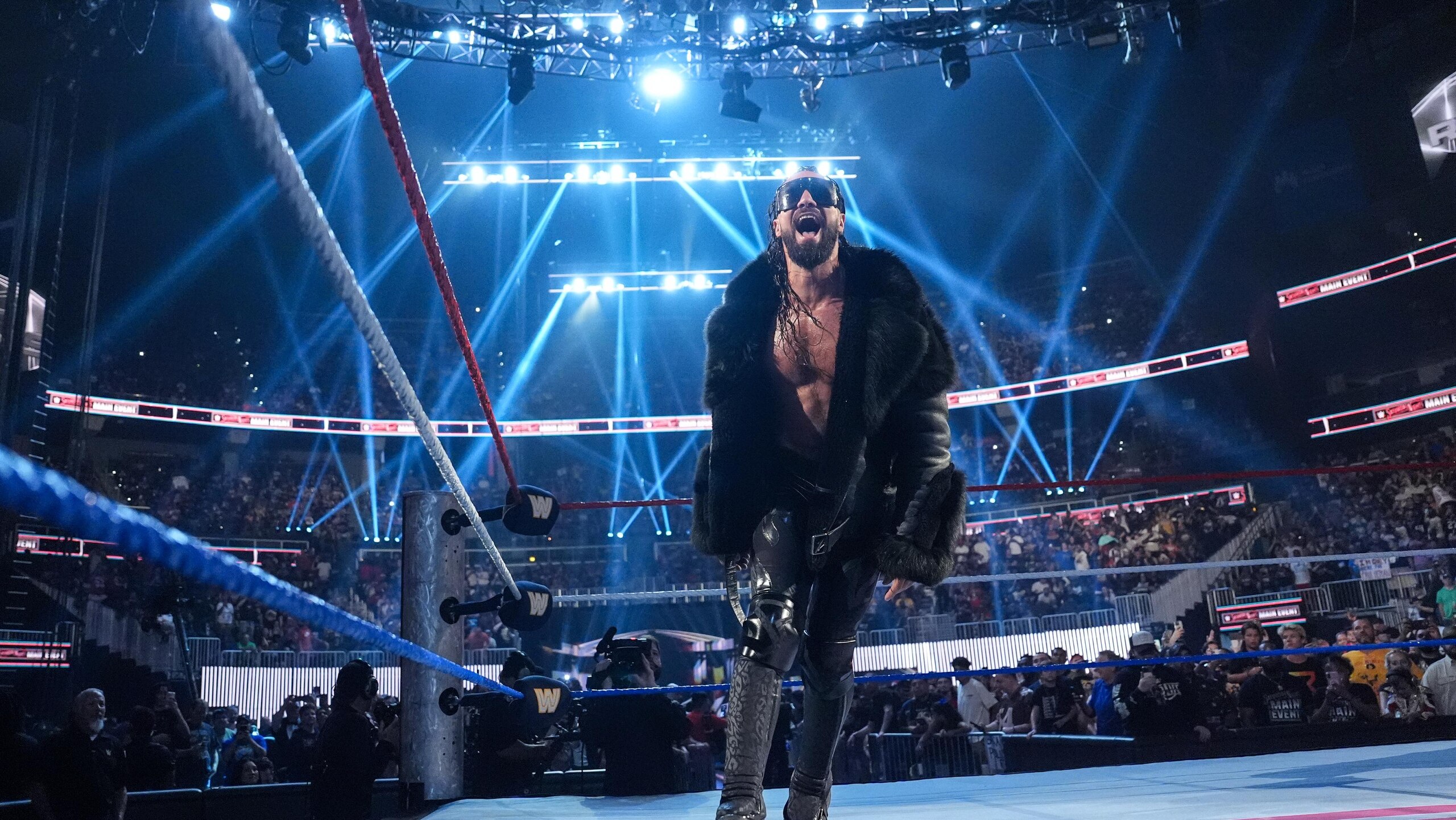 WWE - Saturday Night's Main Event