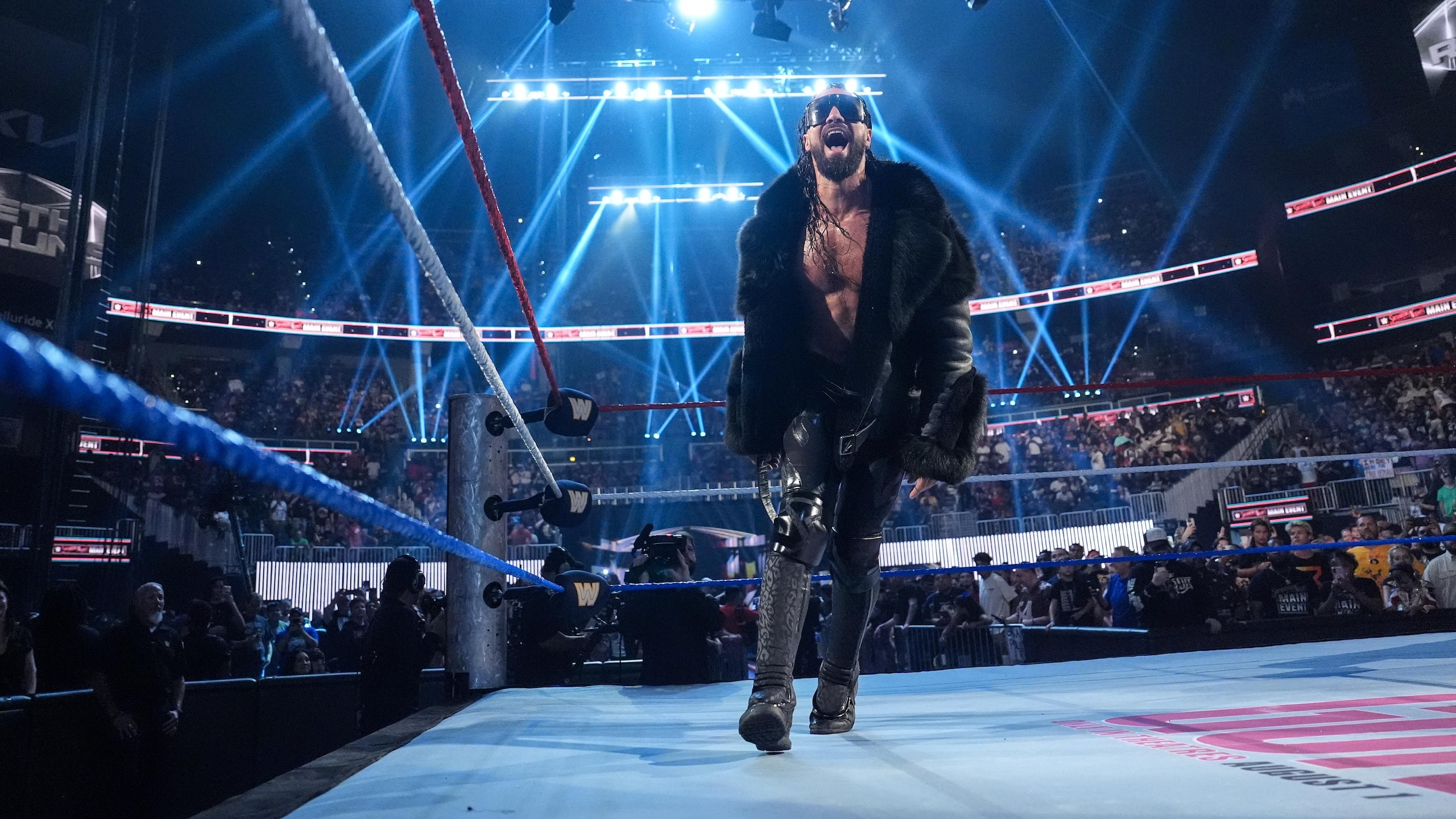 WWE - Saturday Night's Main Event