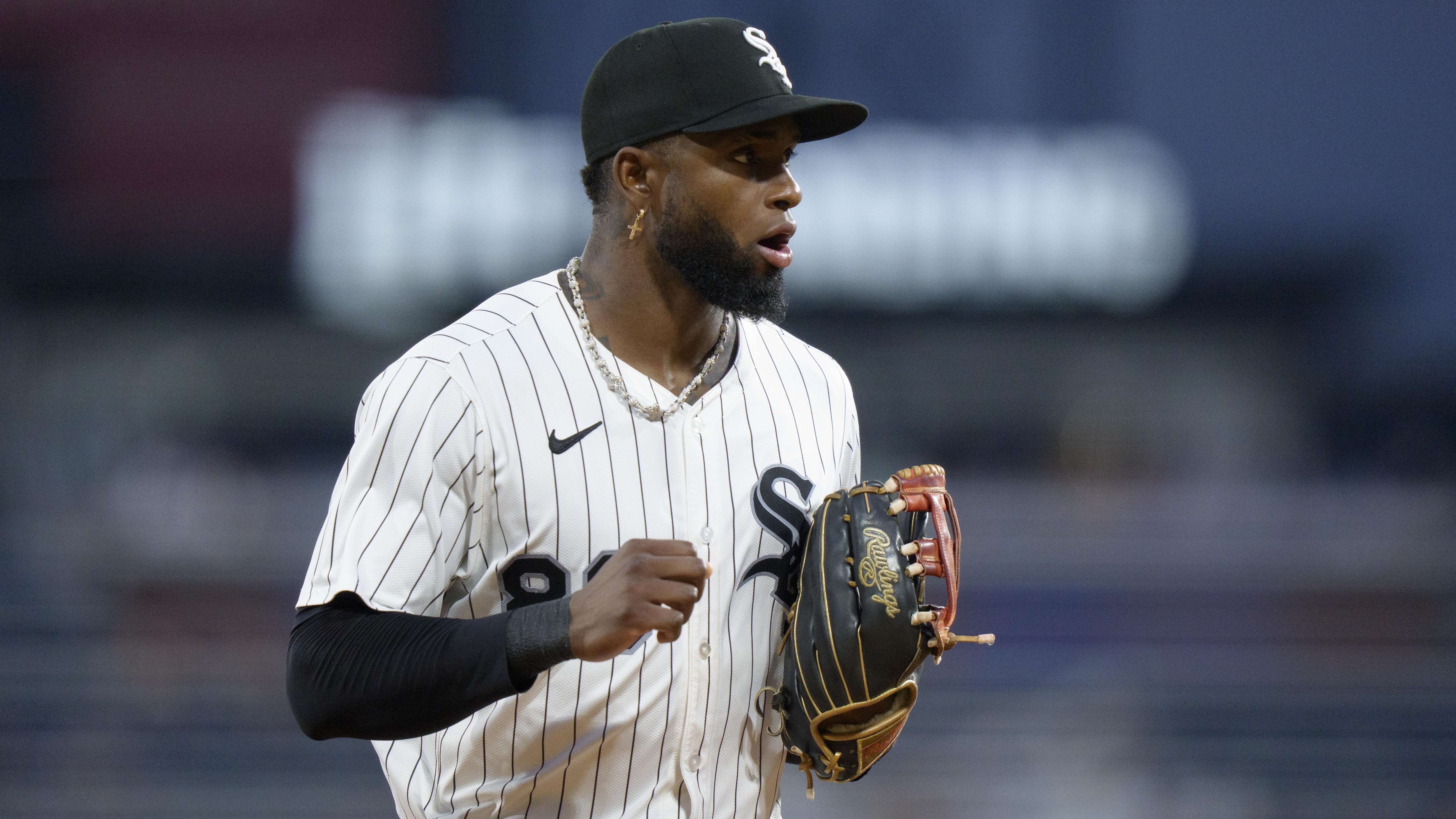 White Sox Reportedly Eye ‘At Least’ 1 Top 10 Prospect in Luis Robert Jr. Trade Package