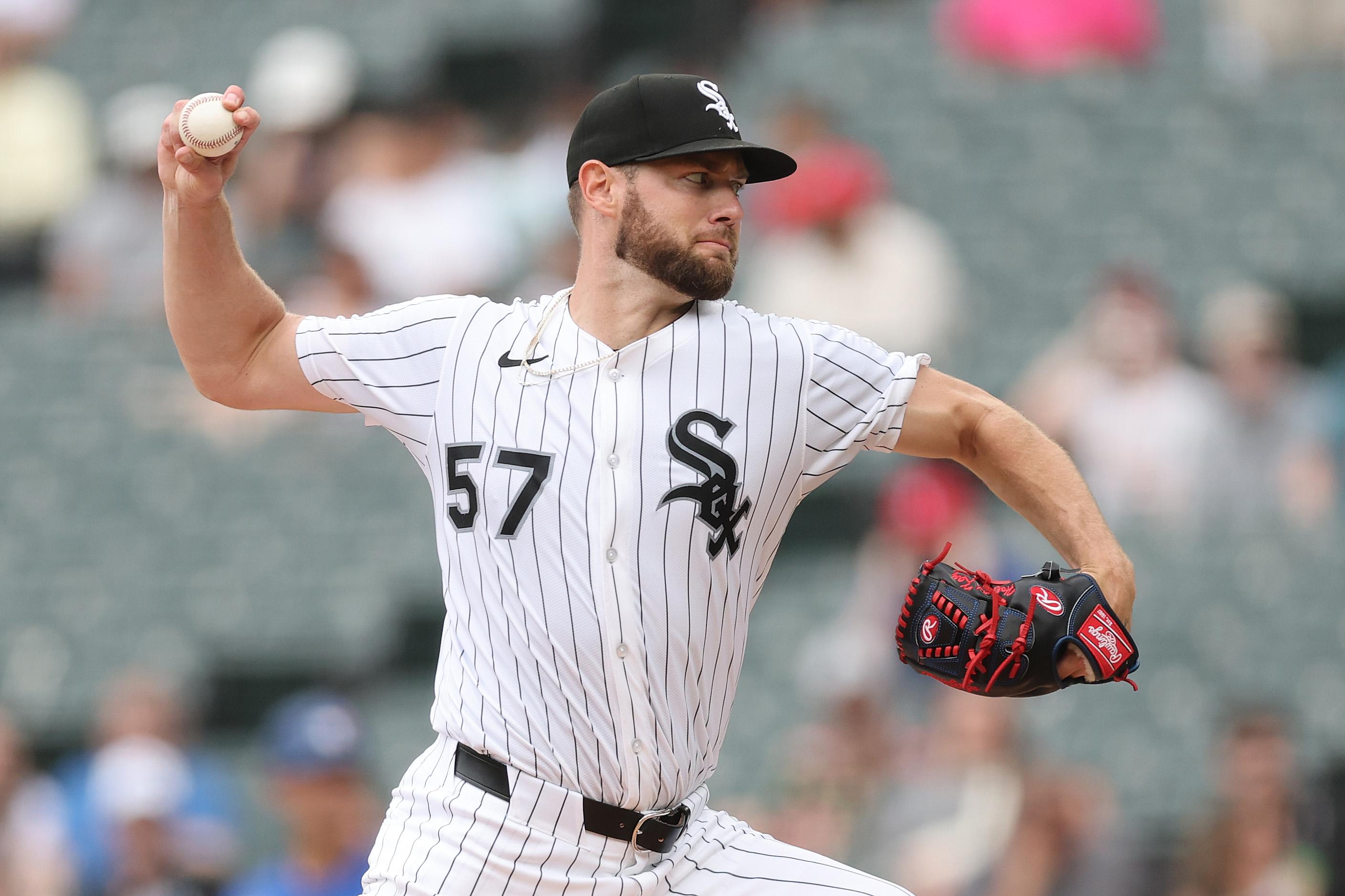 Toronto Blue Jays v Chicago White Sox