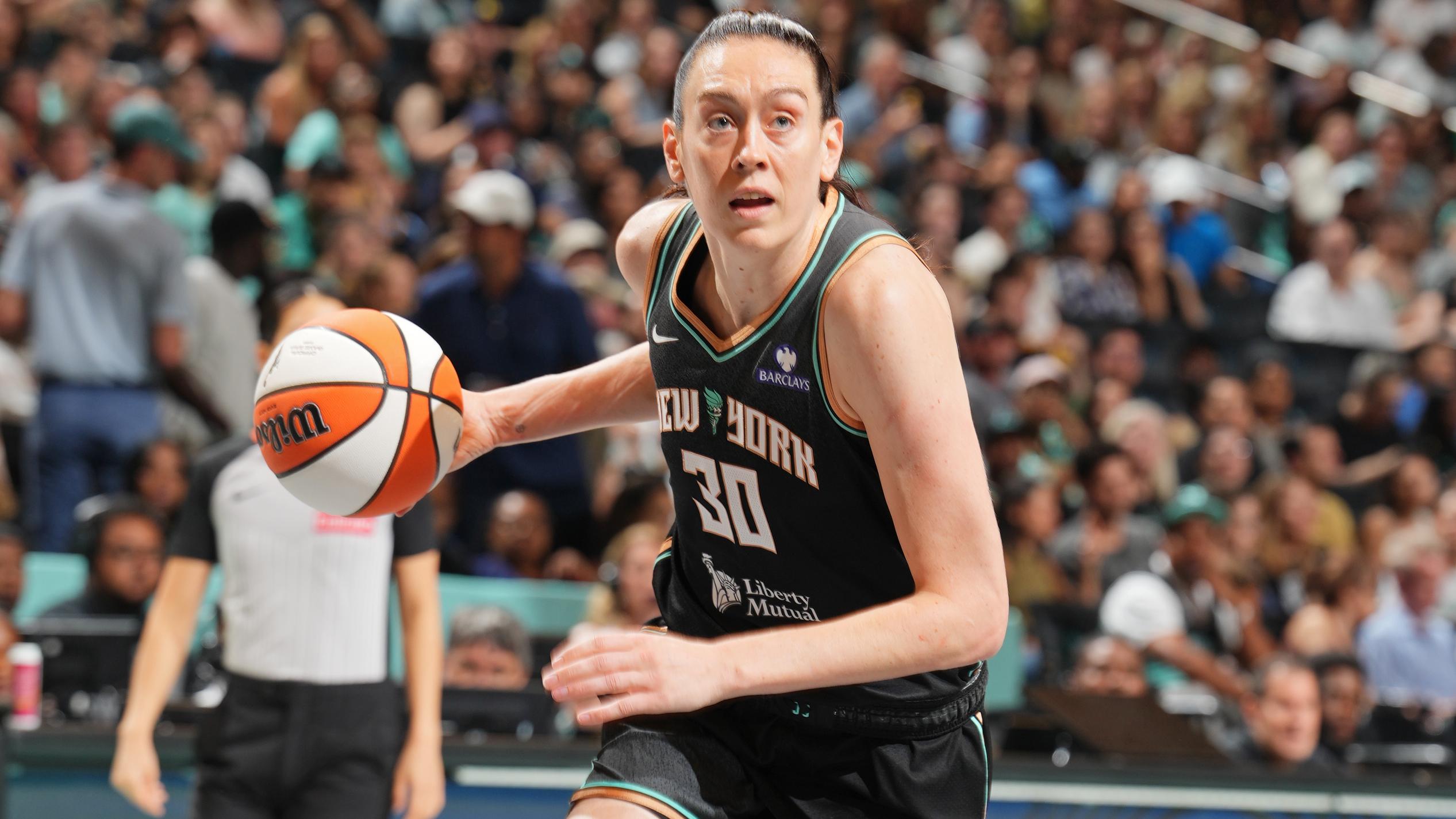 Breanna Stewart Has No Timetable for Return to Liberty amid Knee Injury, HC Says