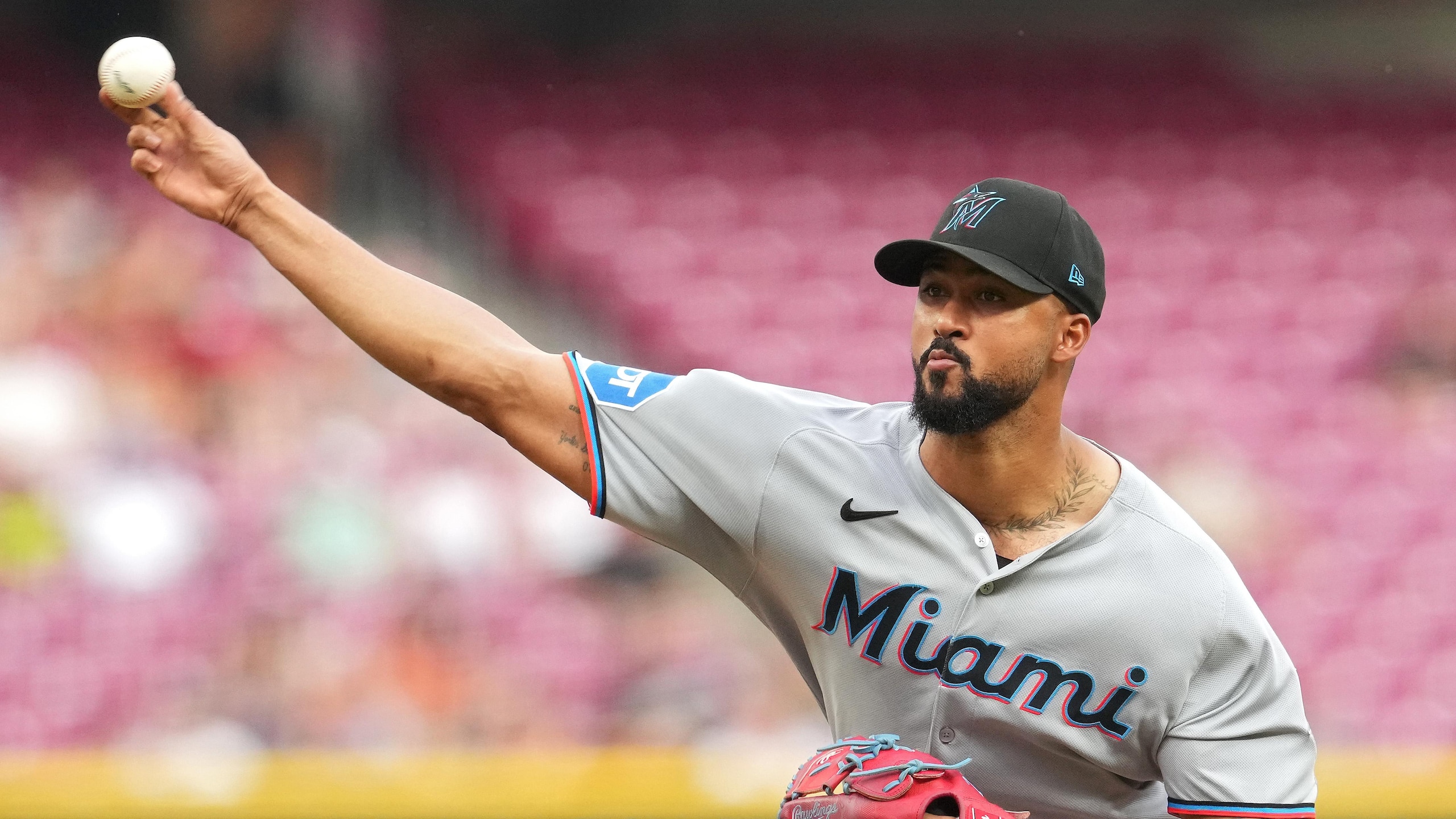 Miami Marlins v Cincinnati Reds