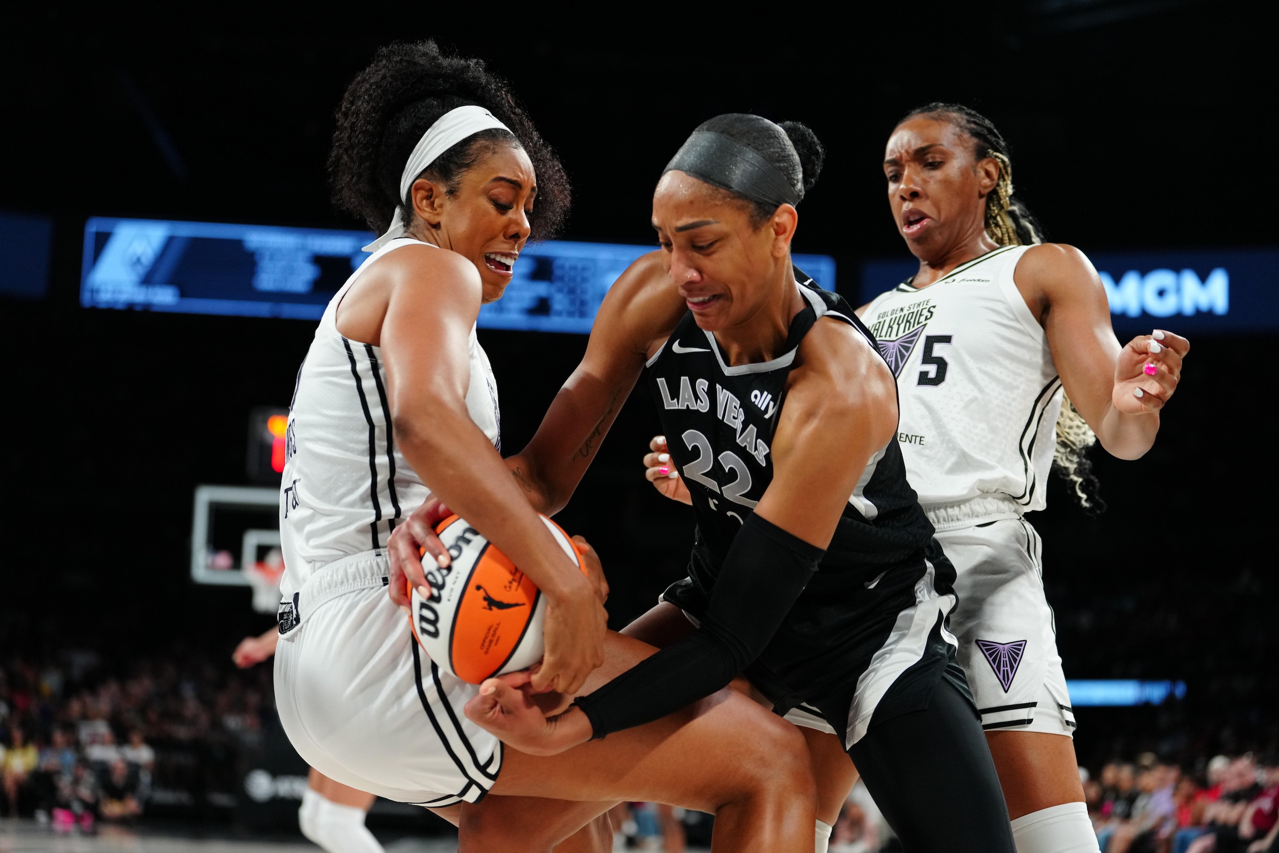 Golden State Valkyries v Las Vegas Aces Golden State Valkyries v Las Vegas Aces