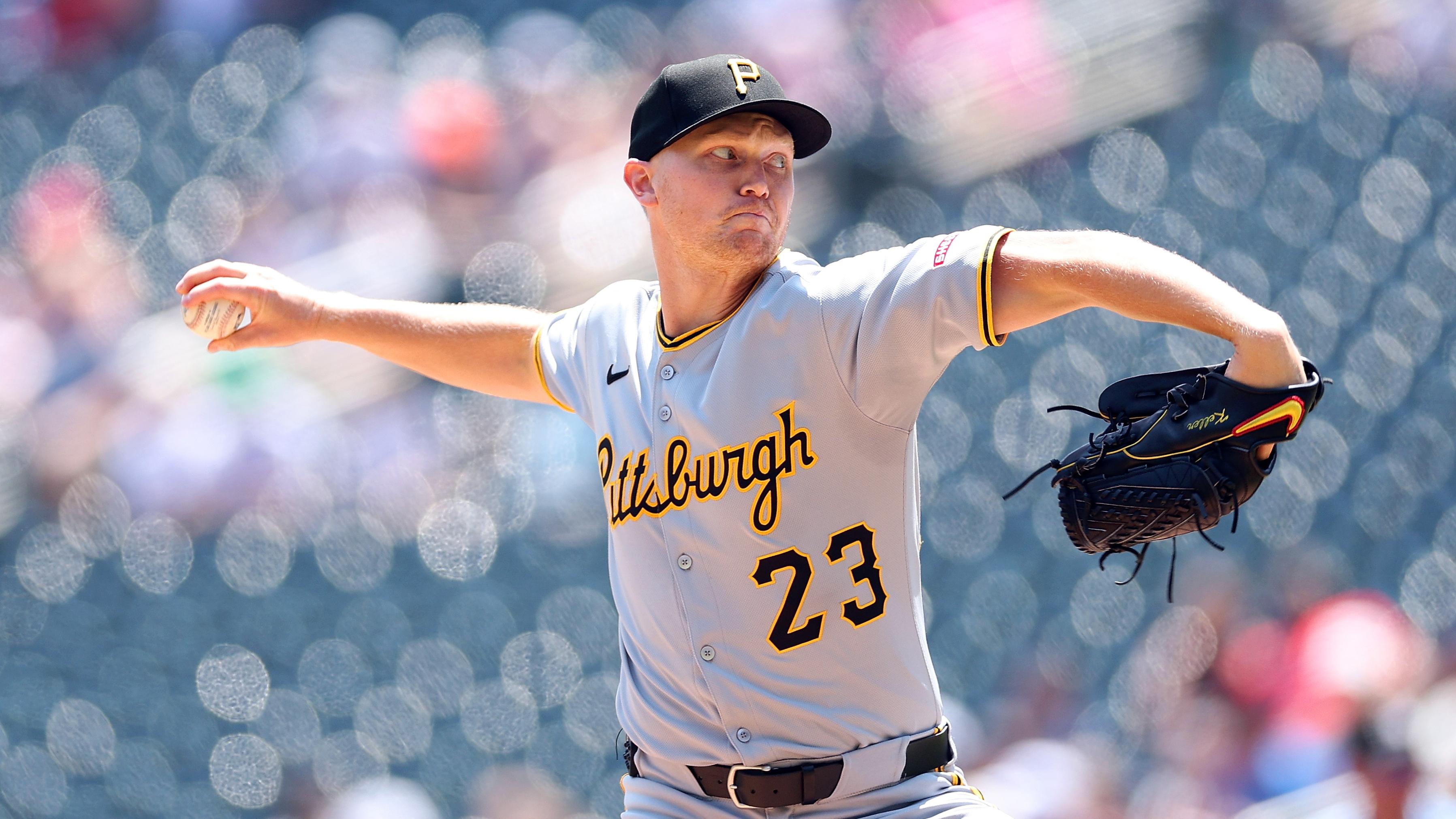 Pittsburgh Pirates v Minnesota Twins