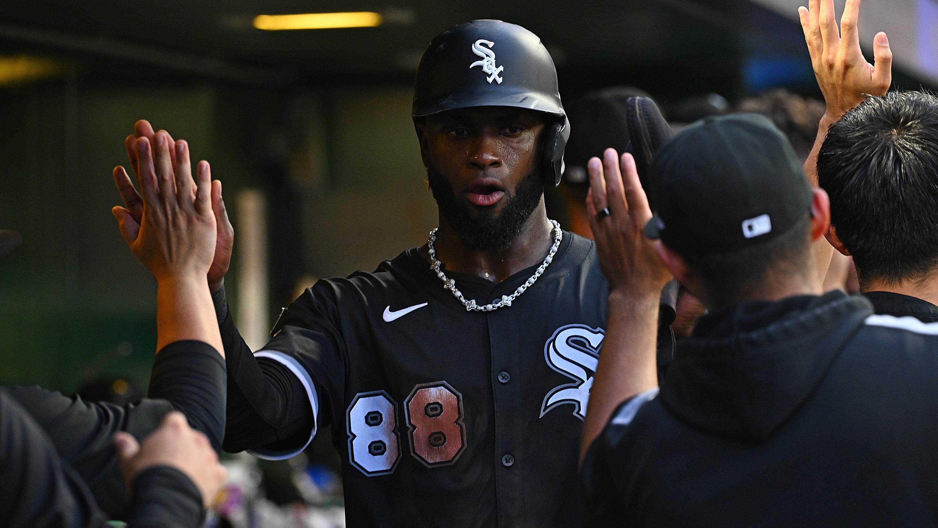 Luis Robert Jr. Reportedly ‘Impressed’ MLB Scouts With Improved Play Amid Trade Rumors
