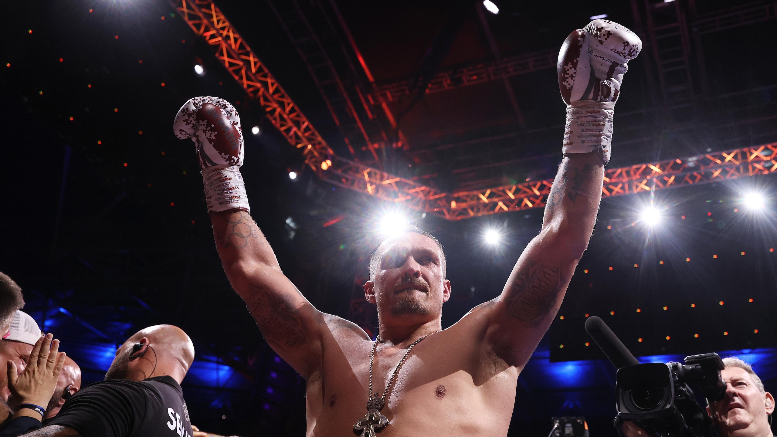 Oleksandr Usyk v Daniel Dubois II: Undisputed - Fight Night
