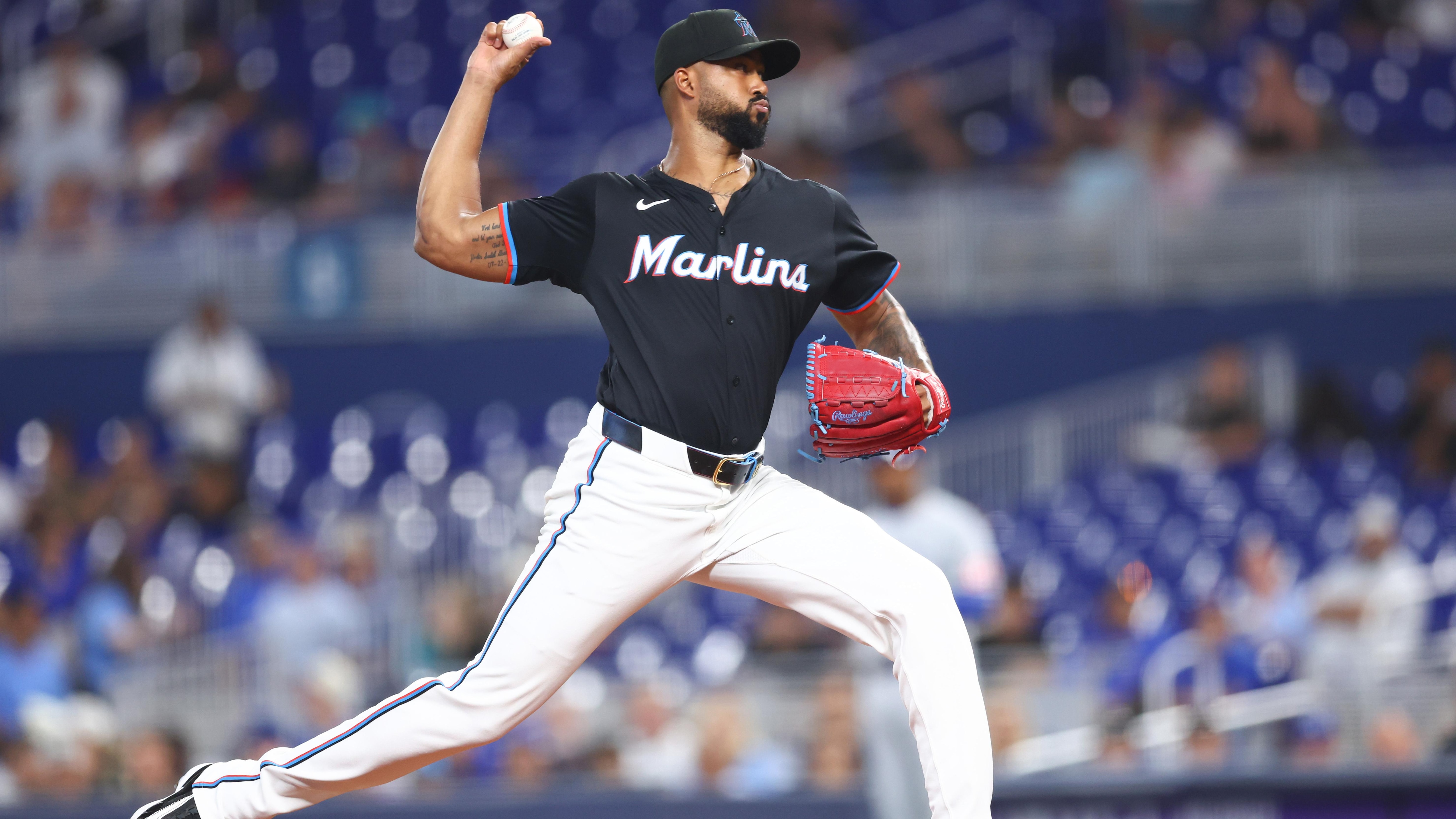 Kansas City Royals v Miami Marlins