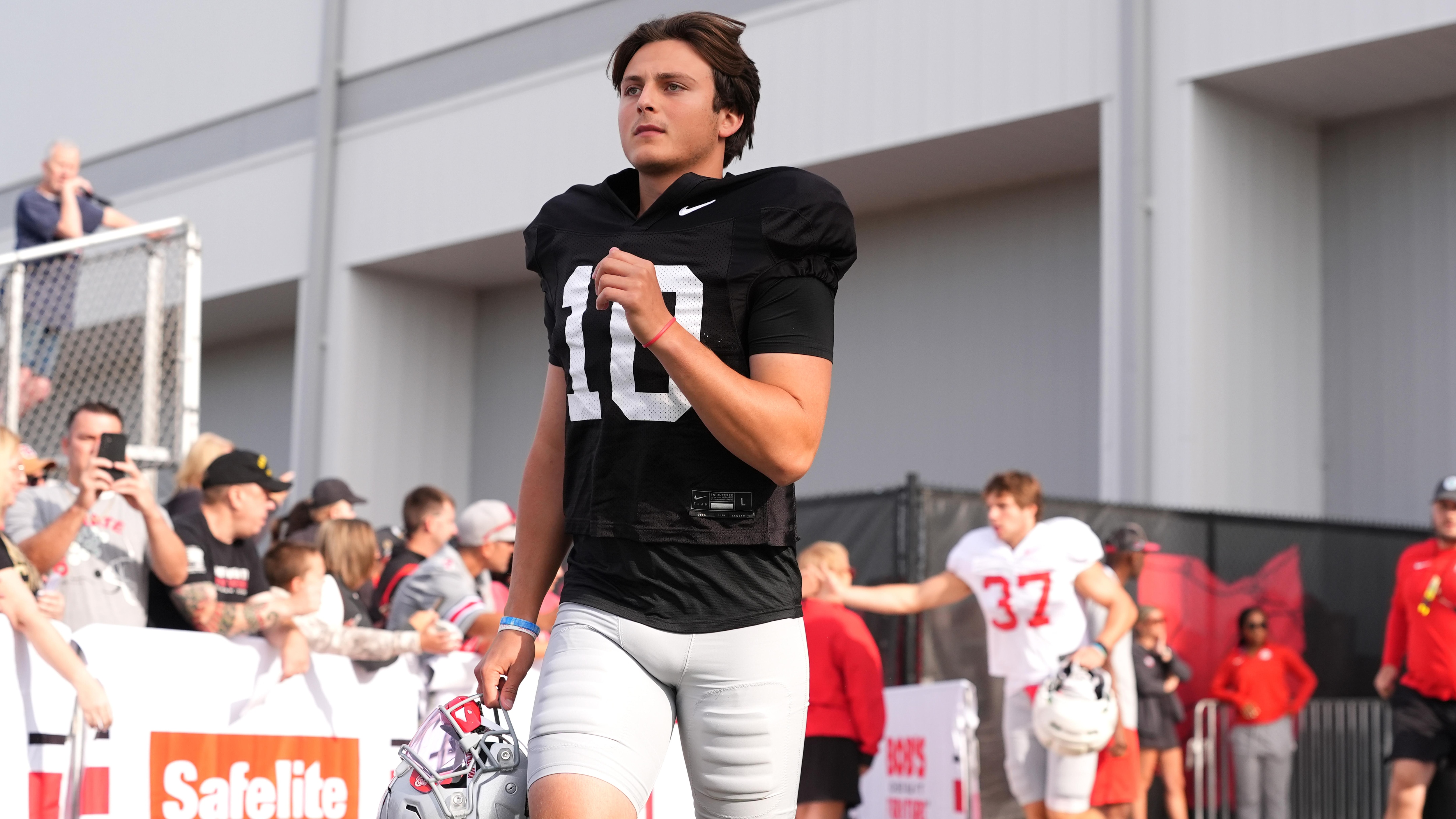 OSU’s Ryan Day Says Julian Sayin’s Goal Should Be ‘Just Win’ vs. Arch Manning, Texas