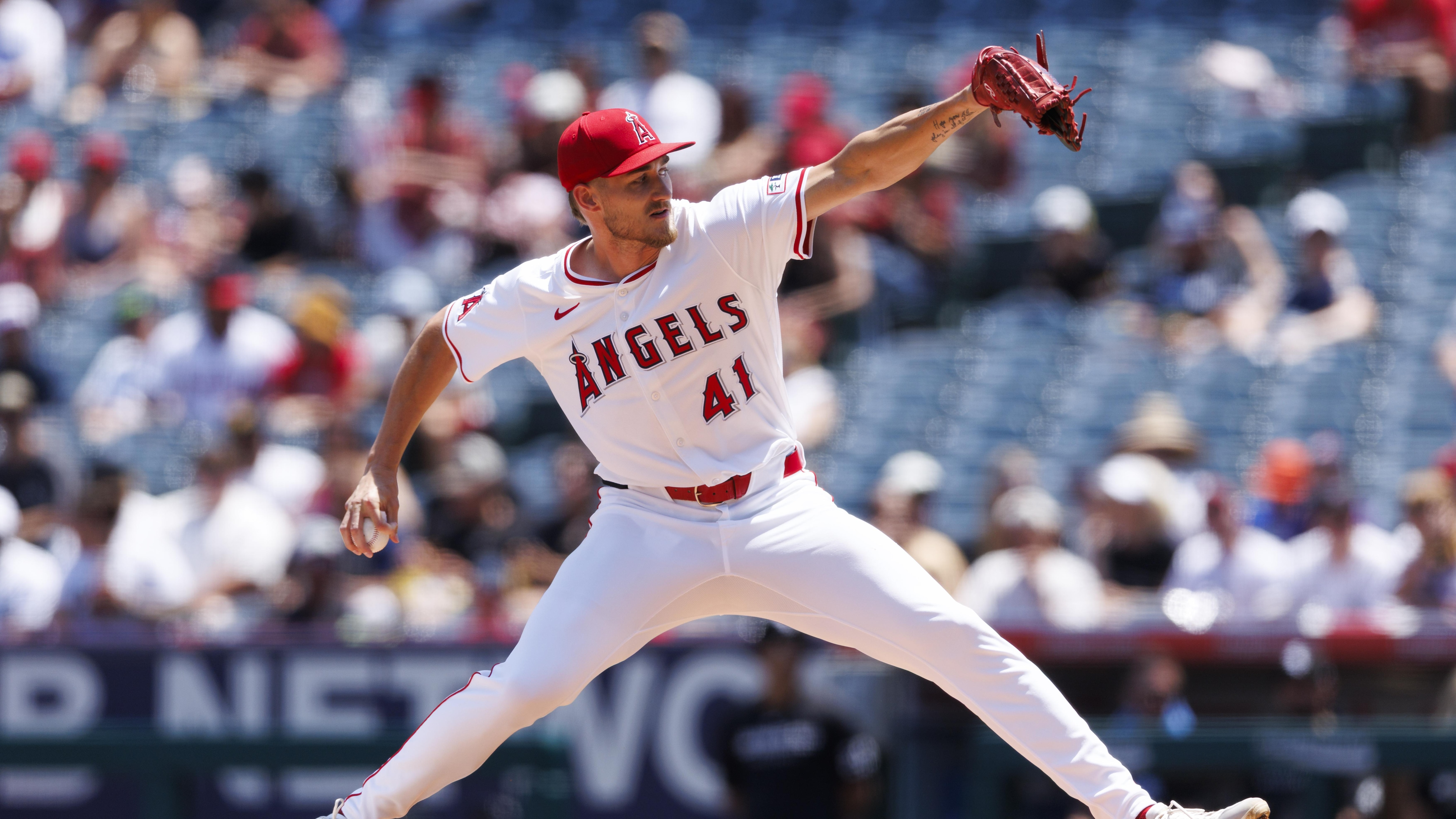 Chicago White Sox v Los Angeles Angels