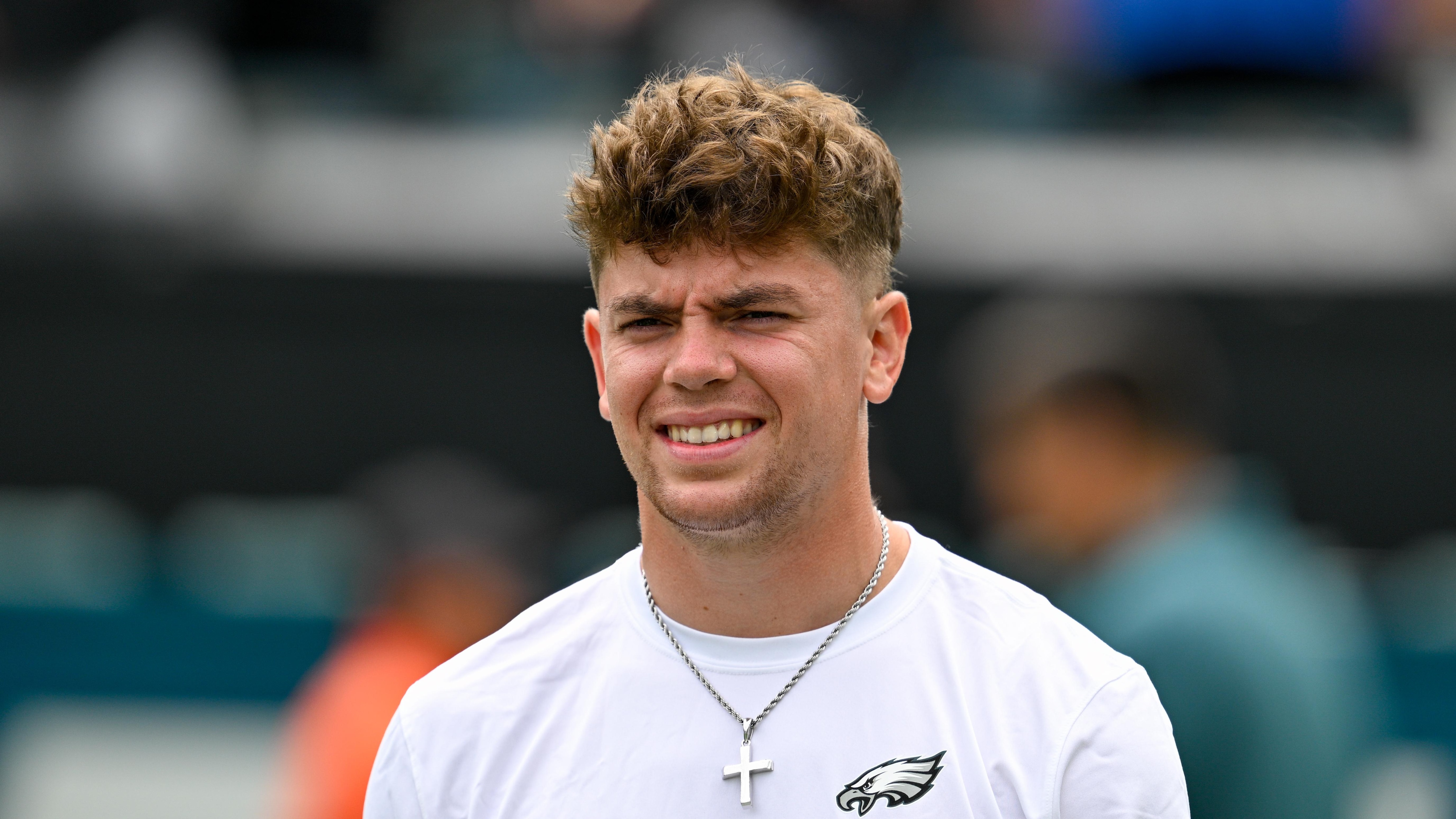 Eagles’ Cooper DeJean, ‘Big Dom’ DiSandro Attend WWE Raw with Super Bowl Trophy