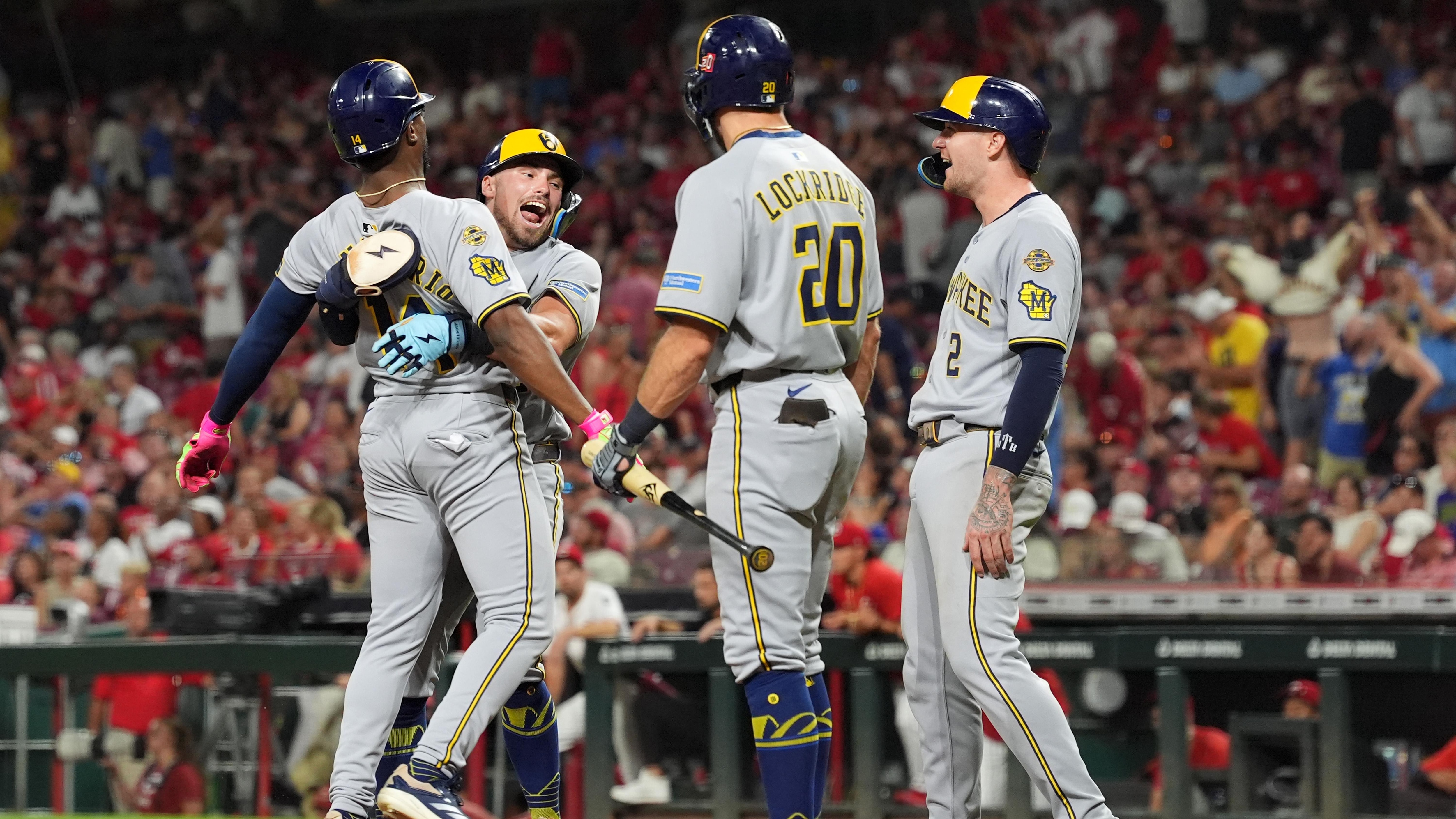 Milwaukee Brewers v Cincinnati Reds