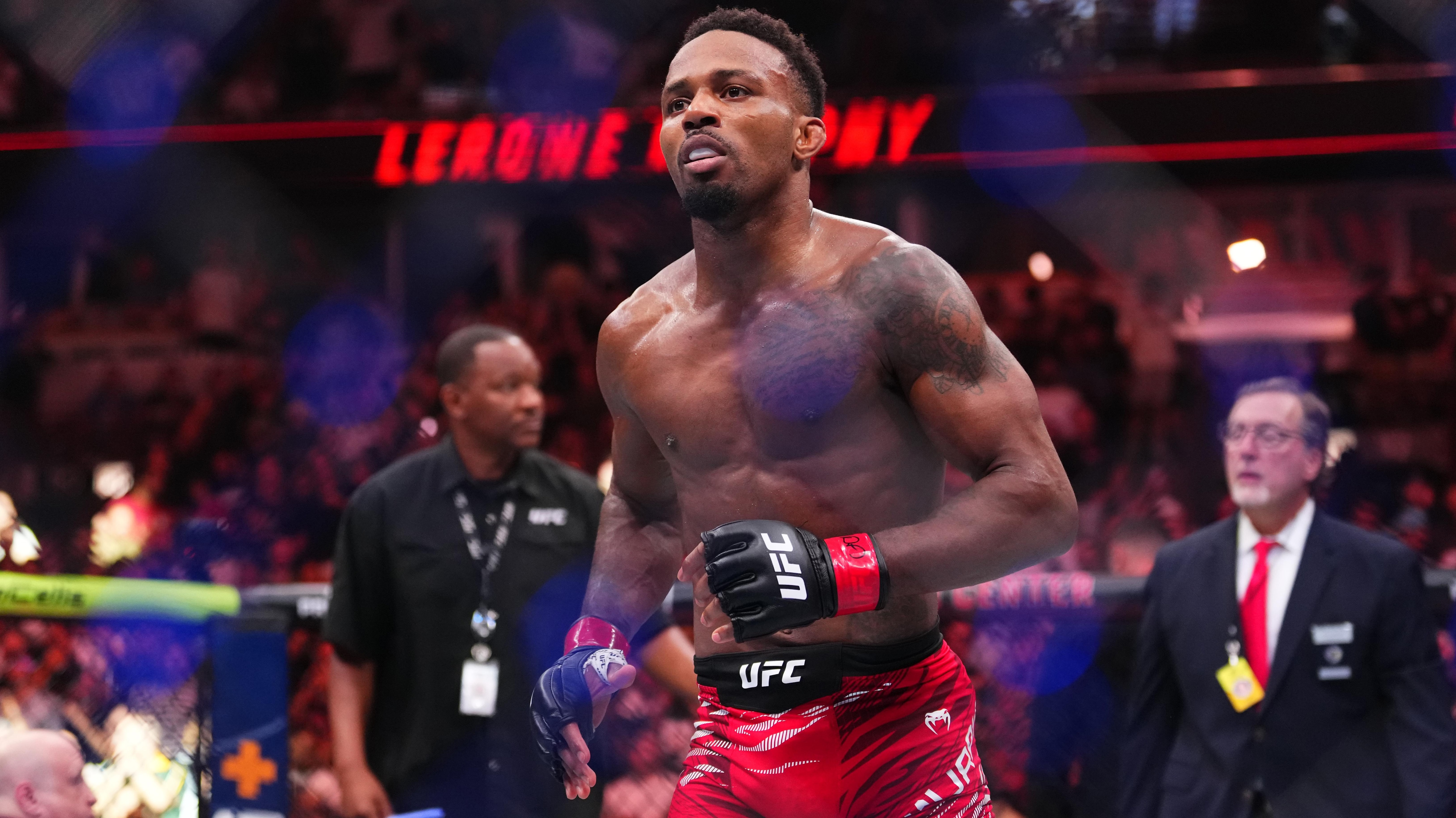 Lerone Murphy KOs Aaron Pico in 1st Round at UFC 319 to Win Featherweight Fight