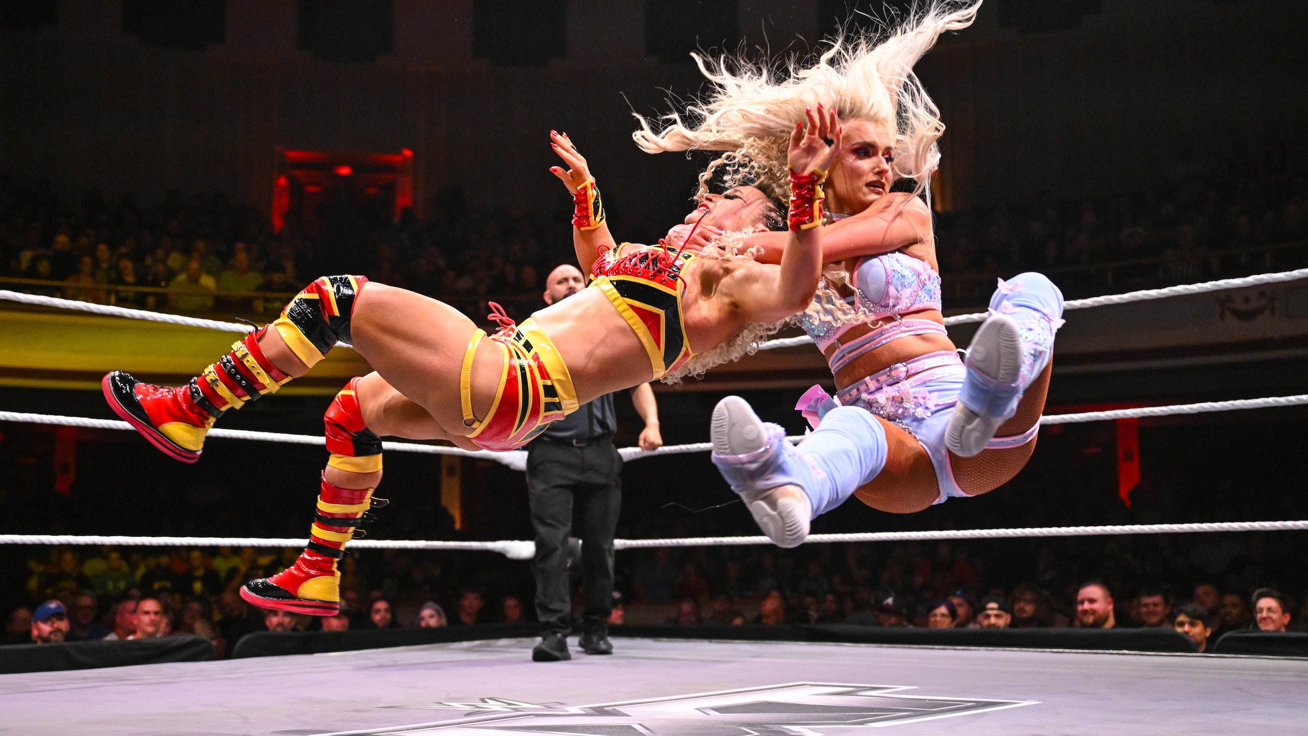 WWE - NXT Heatwave