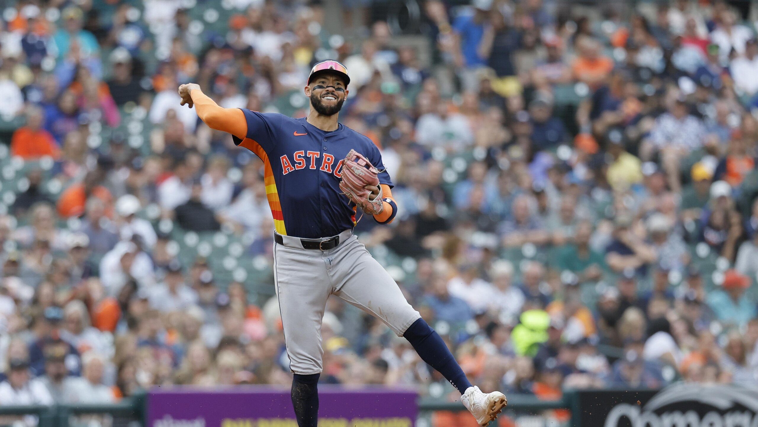 Houston Astros v Detroit Tigers