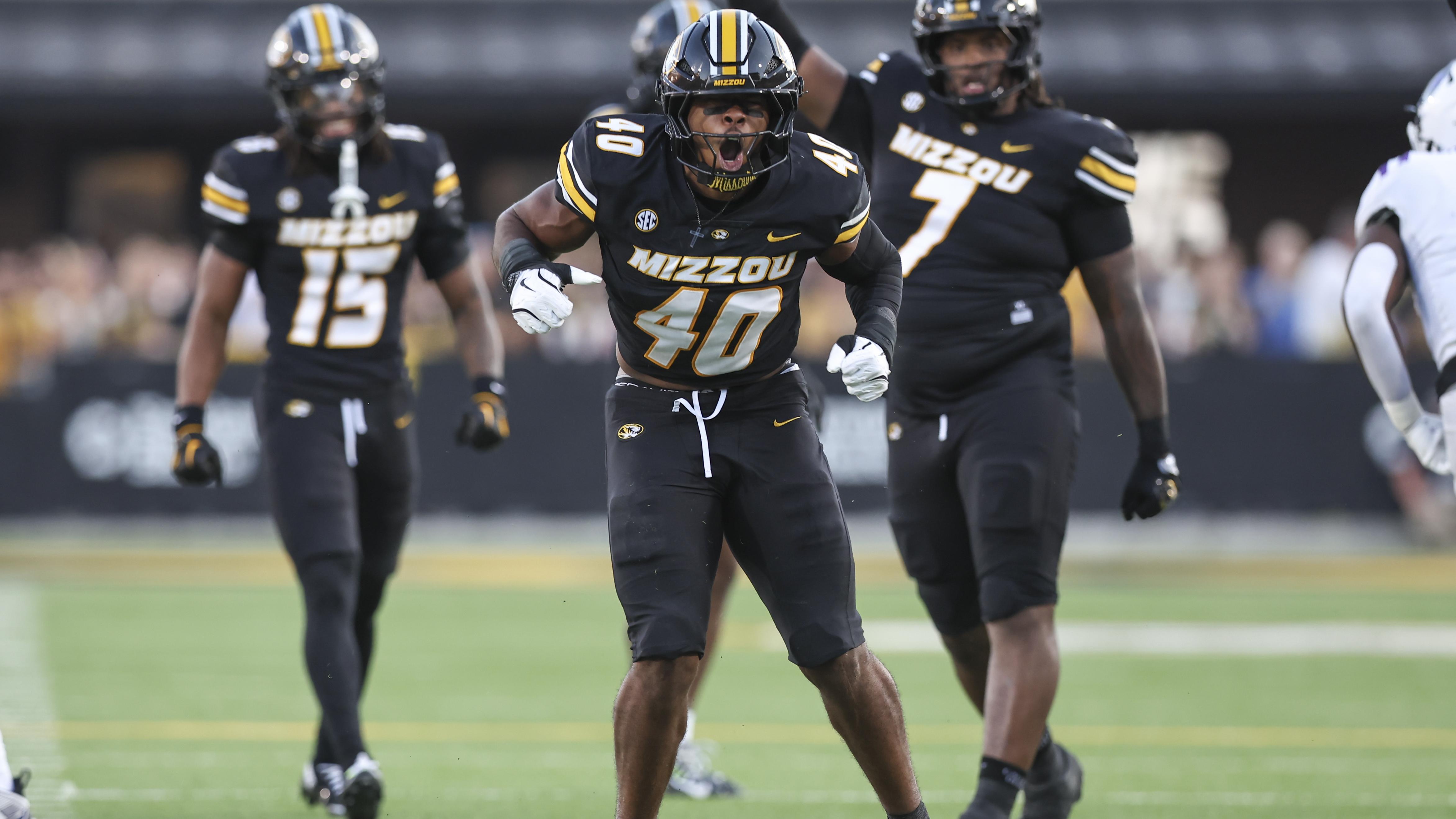 COLLEGE FOOTBALL: AUG 28 Central Arkansas at Missouri