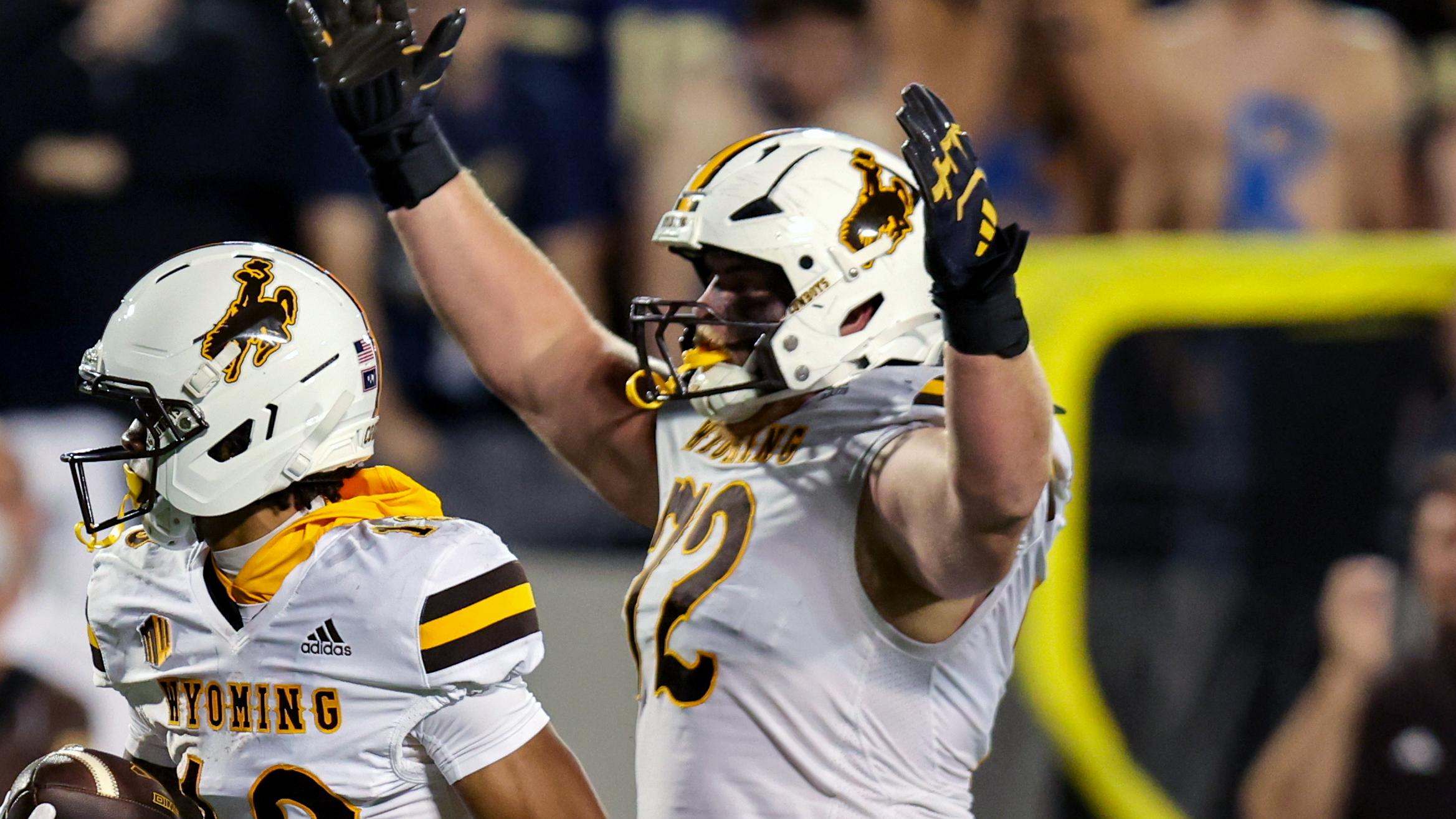COLLEGE FOOTBALL: AUG 28 Wyoming at Akron