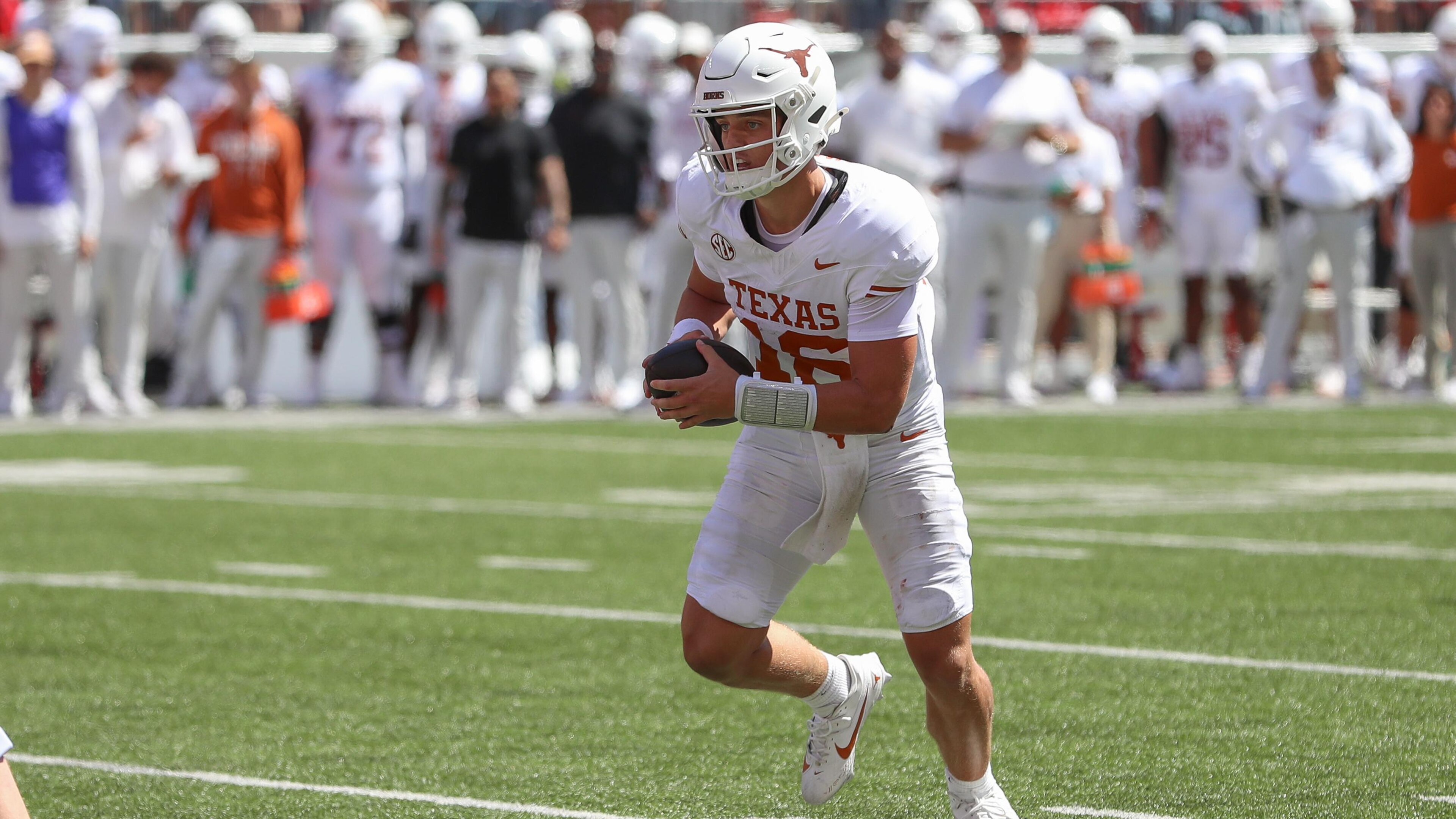 COLLEGE FOOTBALL: AUG 30 Texas at Ohio State