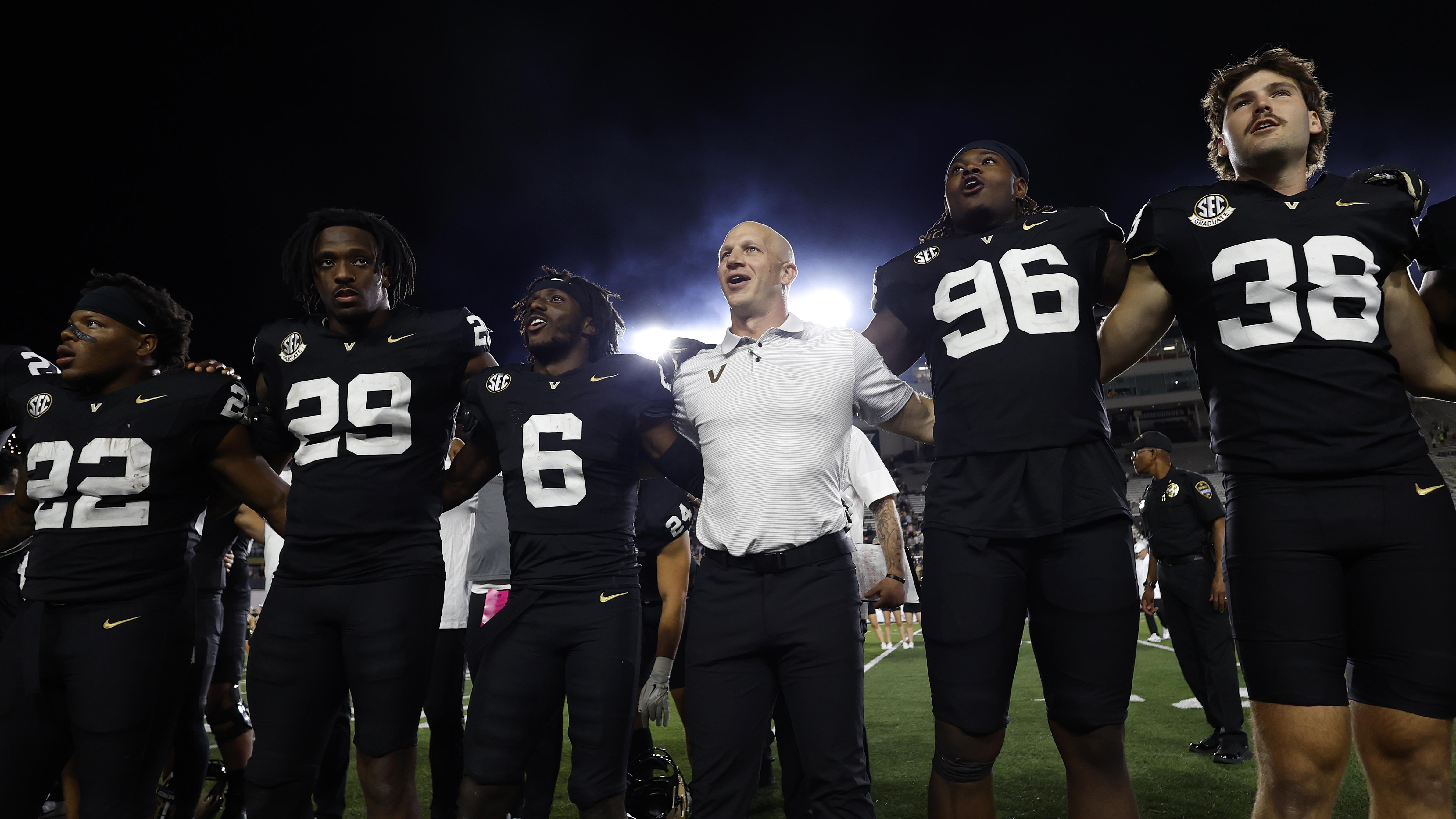 COLLEGE FOOTBALL: AUG 30 Charleston Southern at Vanderbilt