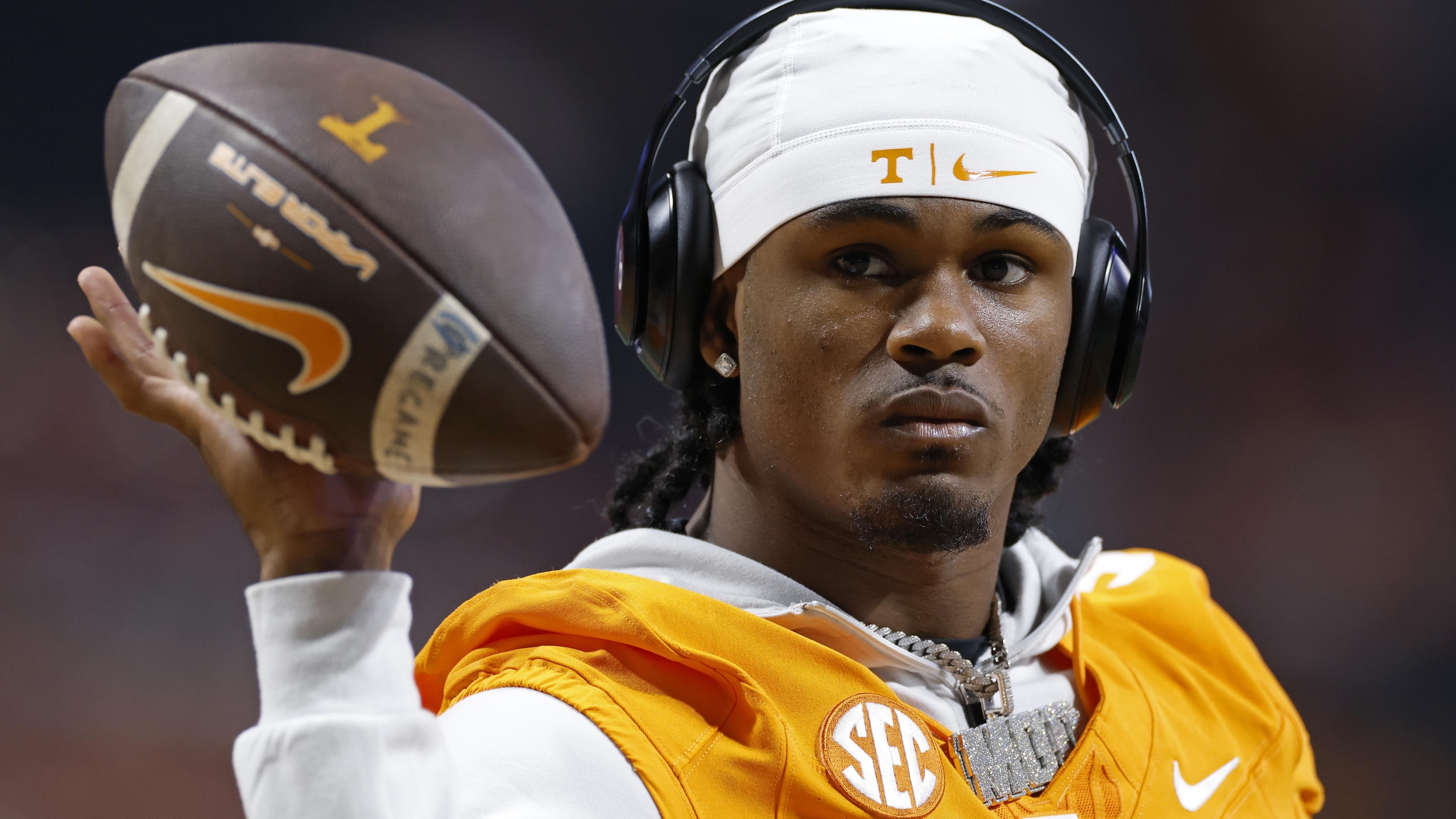 COLLEGE FOOTBALL: AUG 30 AFLAC Kickoff Game Syracuse vs Tennessee