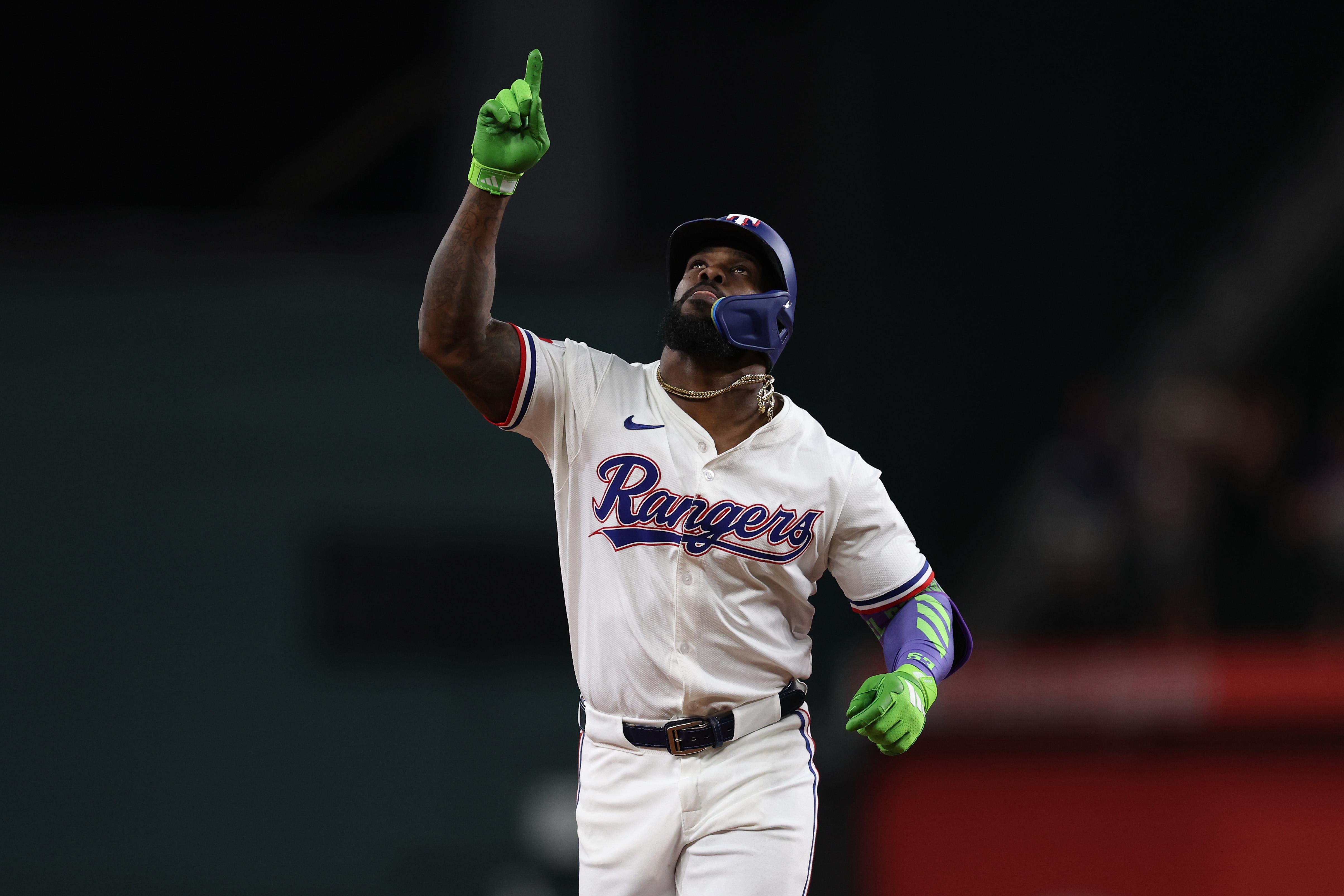 Los Angeles Angels v Texas Rangers