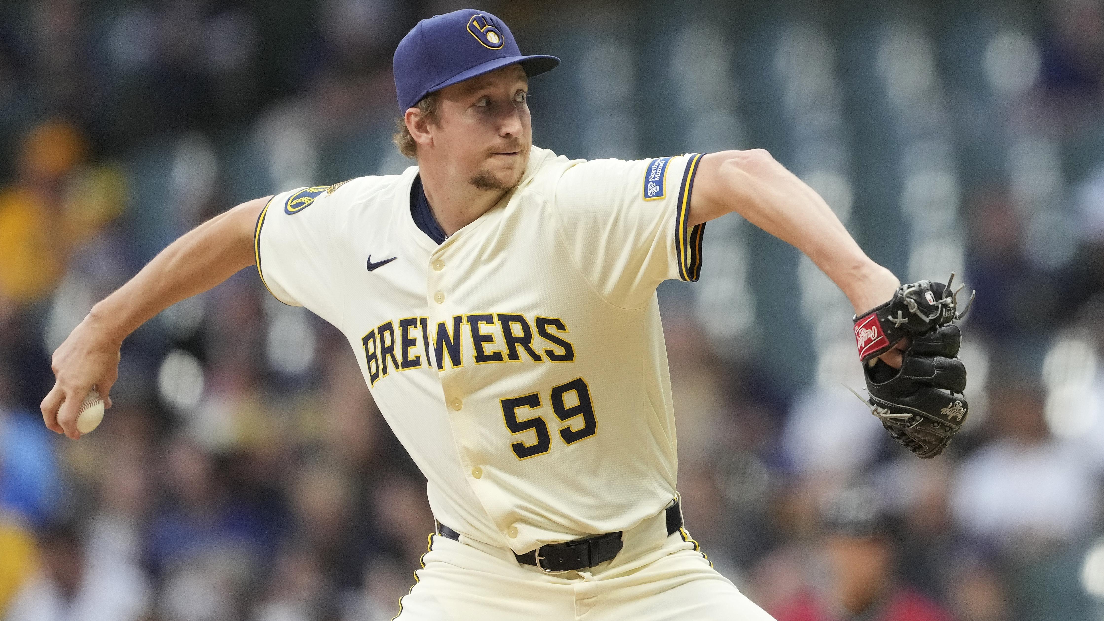 Arizona Diamondbacks v Milwaukee Brewers