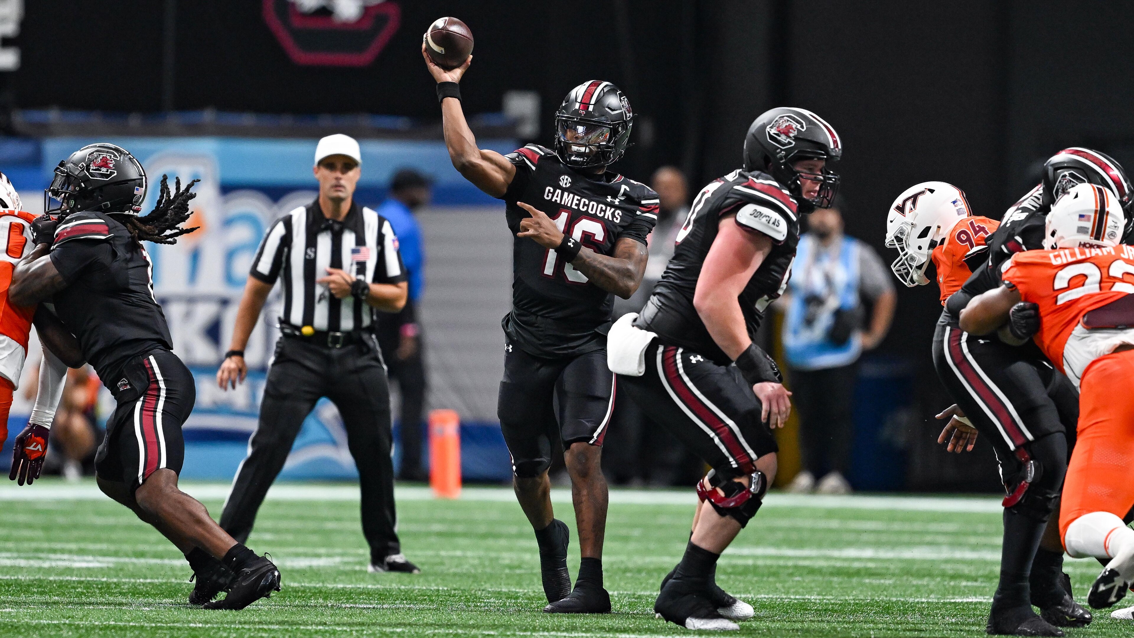 COLLEGE FOOTBALL: AUG 31 AFLAC Kickoff Game Virginia Tech vs South Carolina COLLEGE FOOTBALL: AUG 31 AFLAC Kickoff Game Virginia Tech vs South Carolina