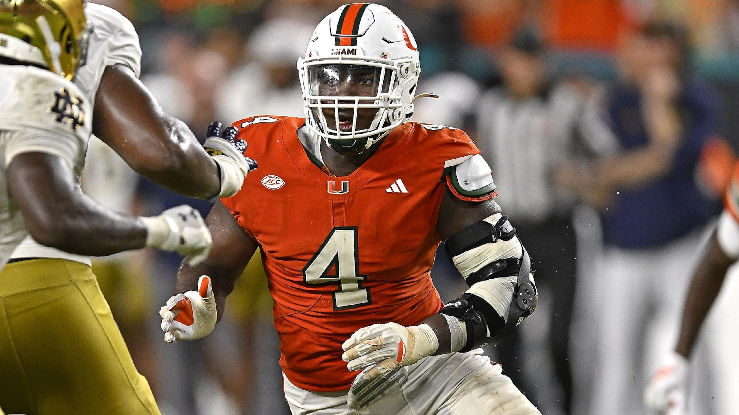 COLLEGE FOOTBALL: AUG 31 Notre Dame at Miami COLLEGE FOOTBALL: AUG 31 Notre Dame at Miami
