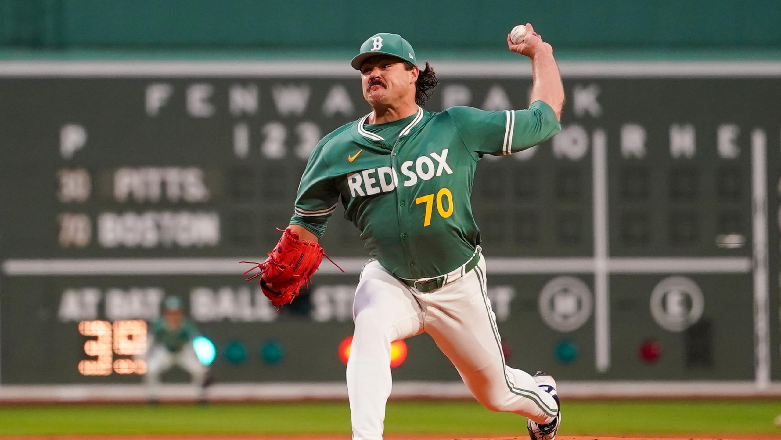 Payton Tolle solid in big league debut, but Red Sox unable to do enough against Paul Skenes, Pirates