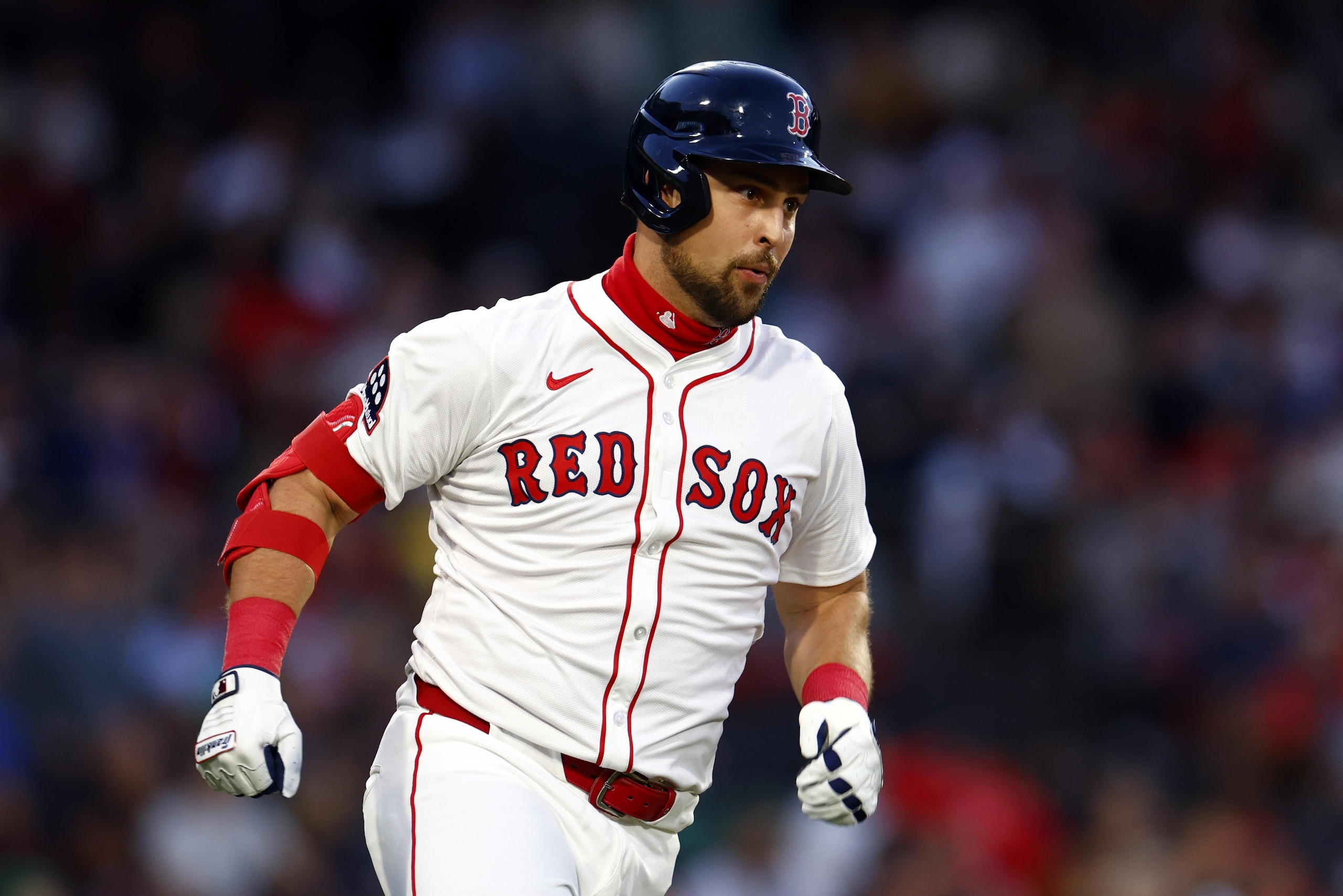 Alex Bregman keys eighth-inning onslaught to carry Red Sox to 10th win in 13 games despite Garrett Crochet's rough start