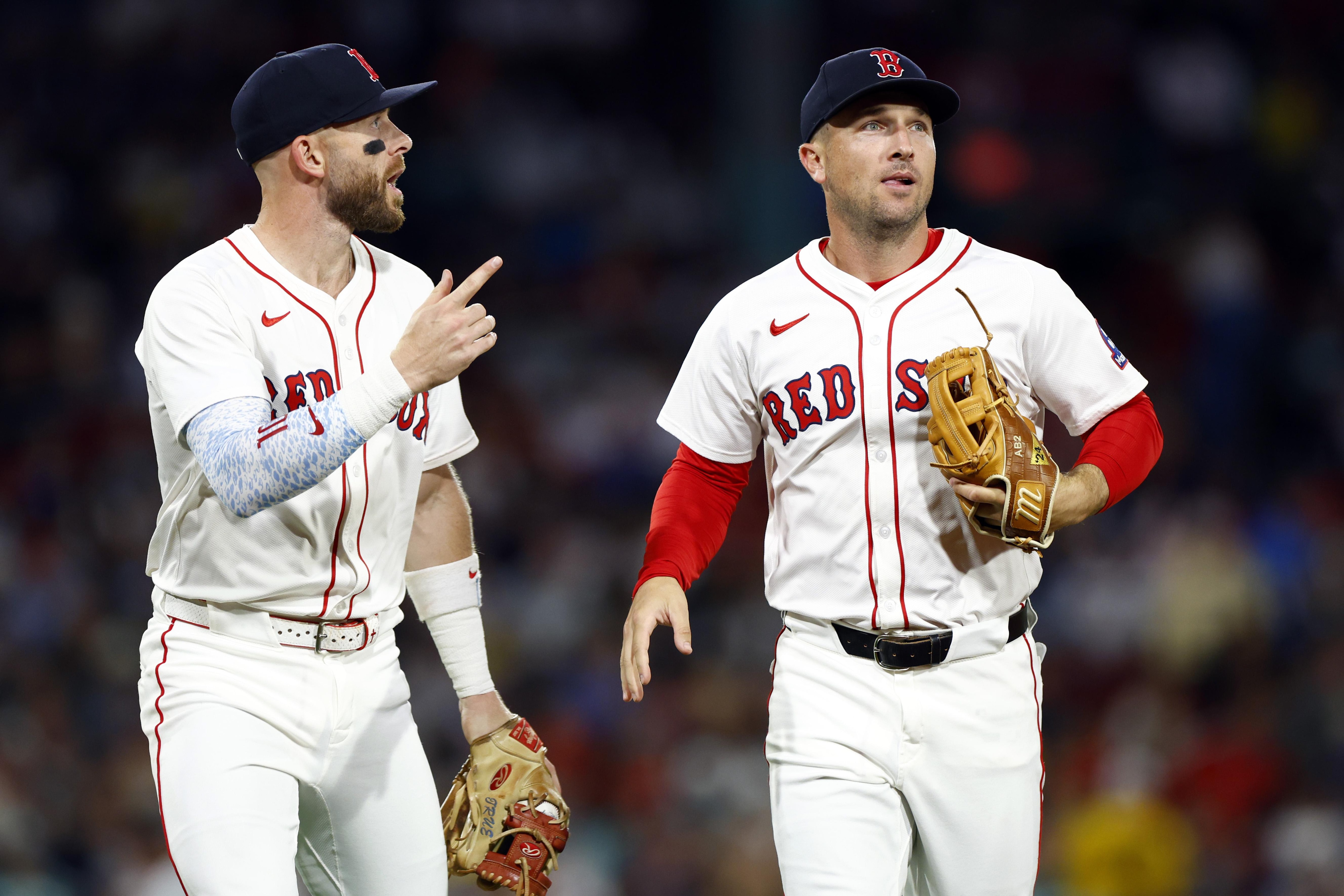 Alex Bregman keys eighth-inning onslaught to carry Red Sox to 10th win in 13 games despite Garrett Crochet's rough start