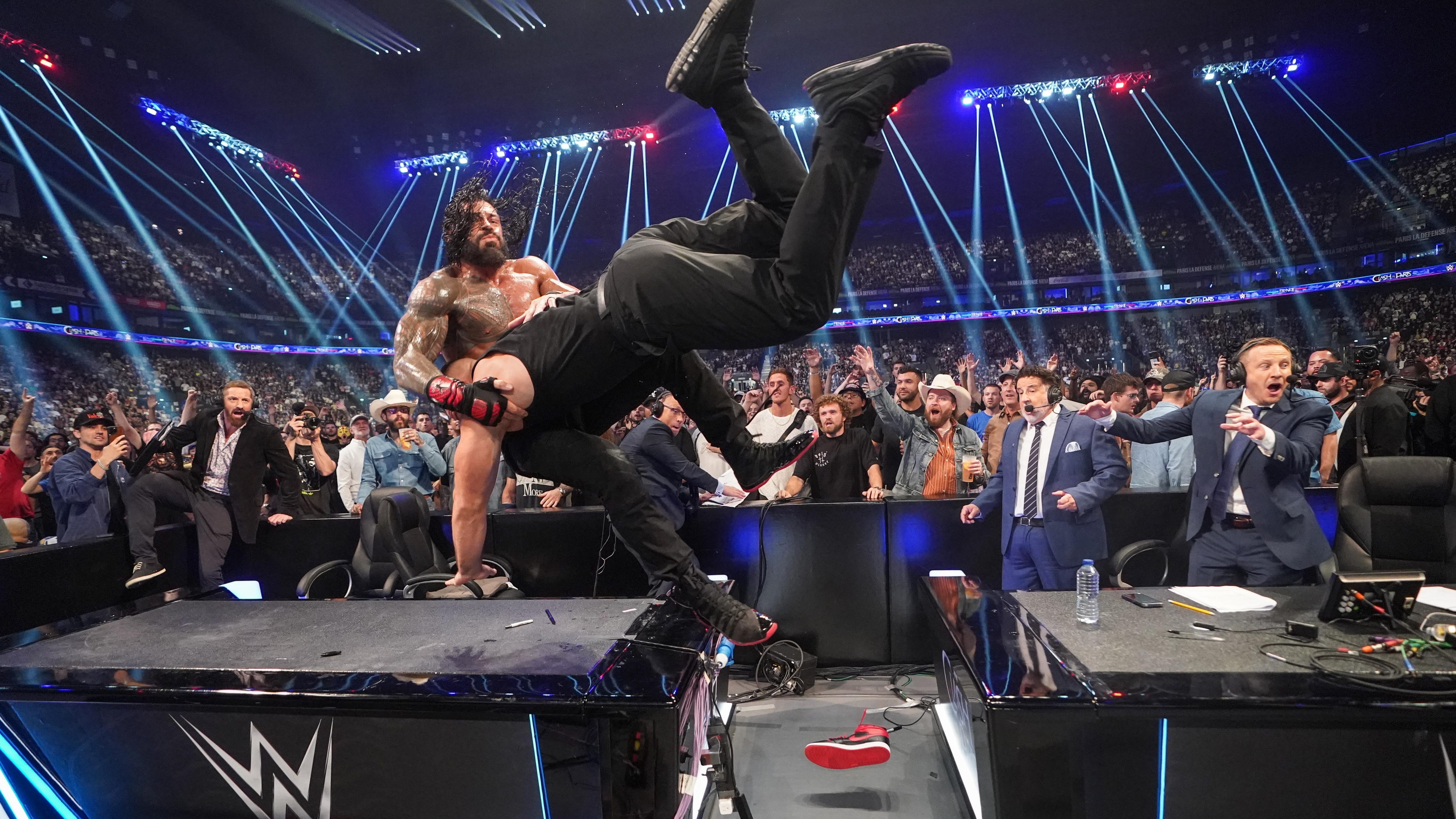 WWE - Choque en París