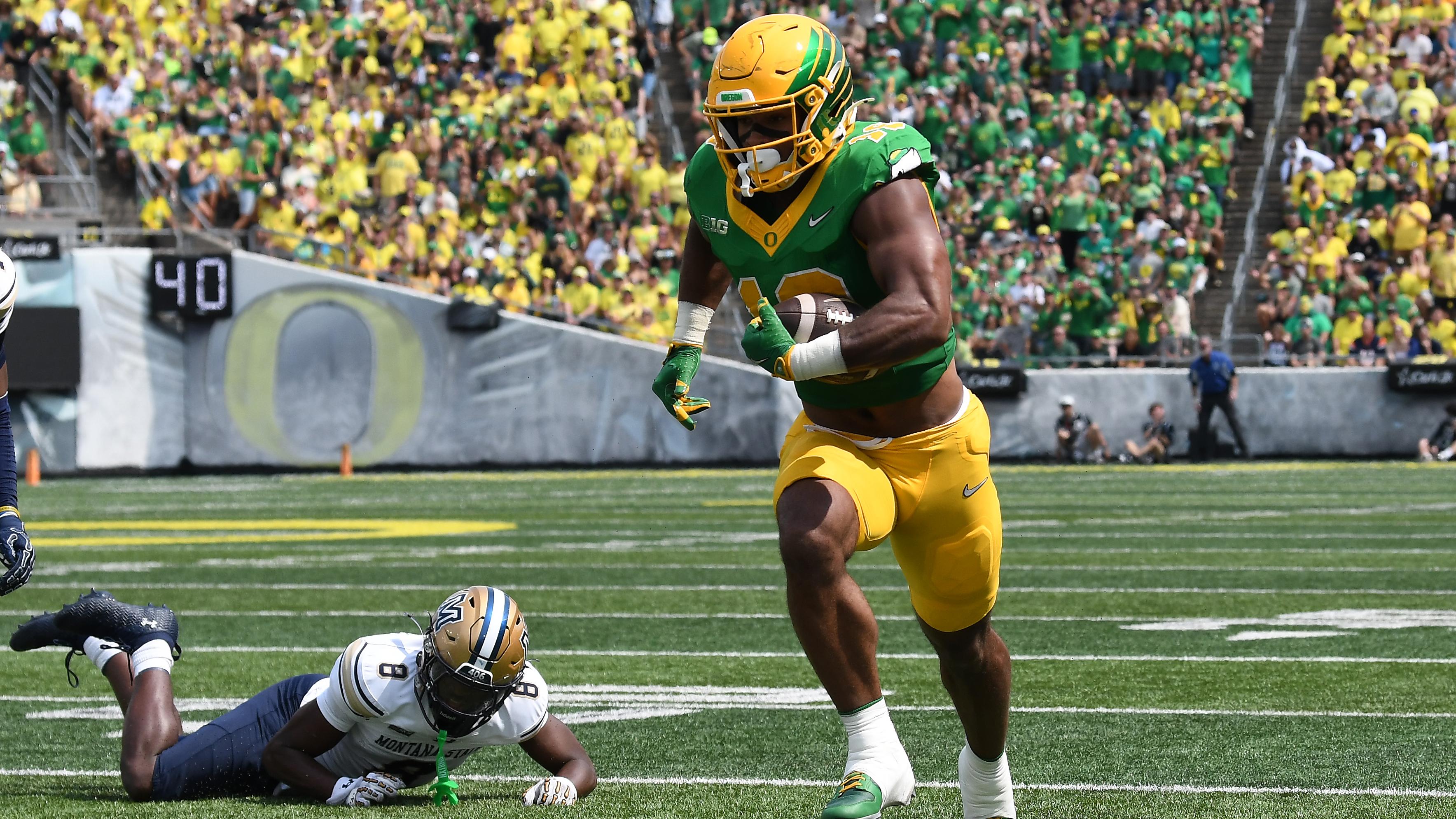COLLEGE FOOTBALL: AUG 30 Montana State at Oregon