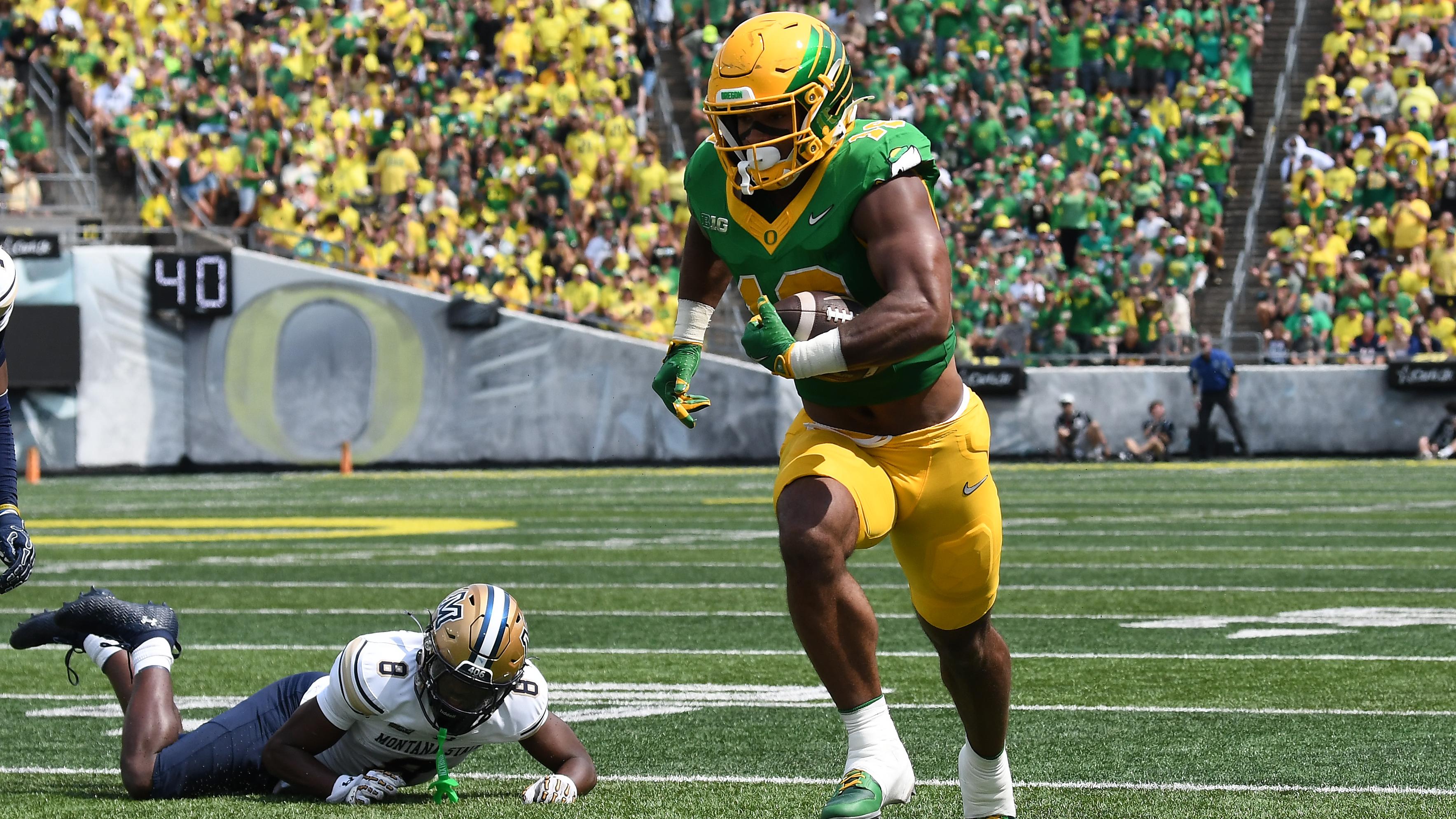 COLLEGE FOOTBALL: AUG 30 Montana State at Oregon