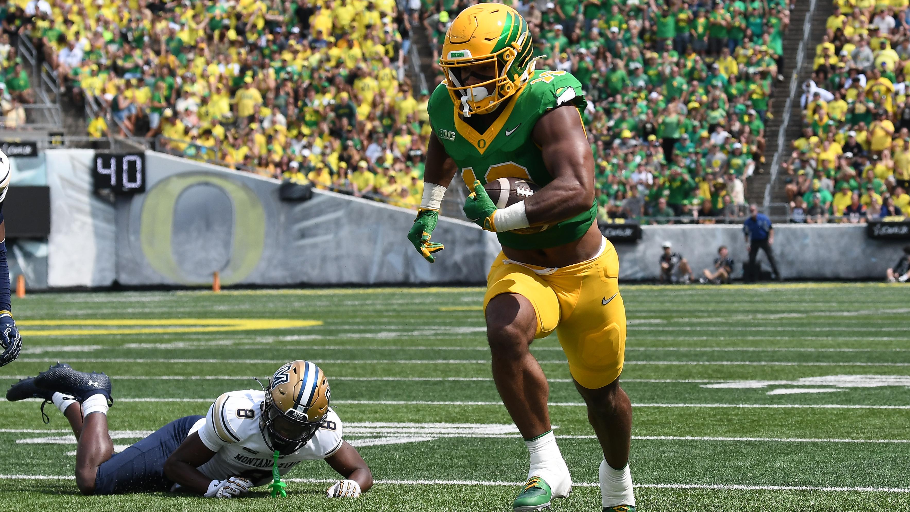 COLLEGE FOOTBALL: AUG 30 Montana State at Oregon
