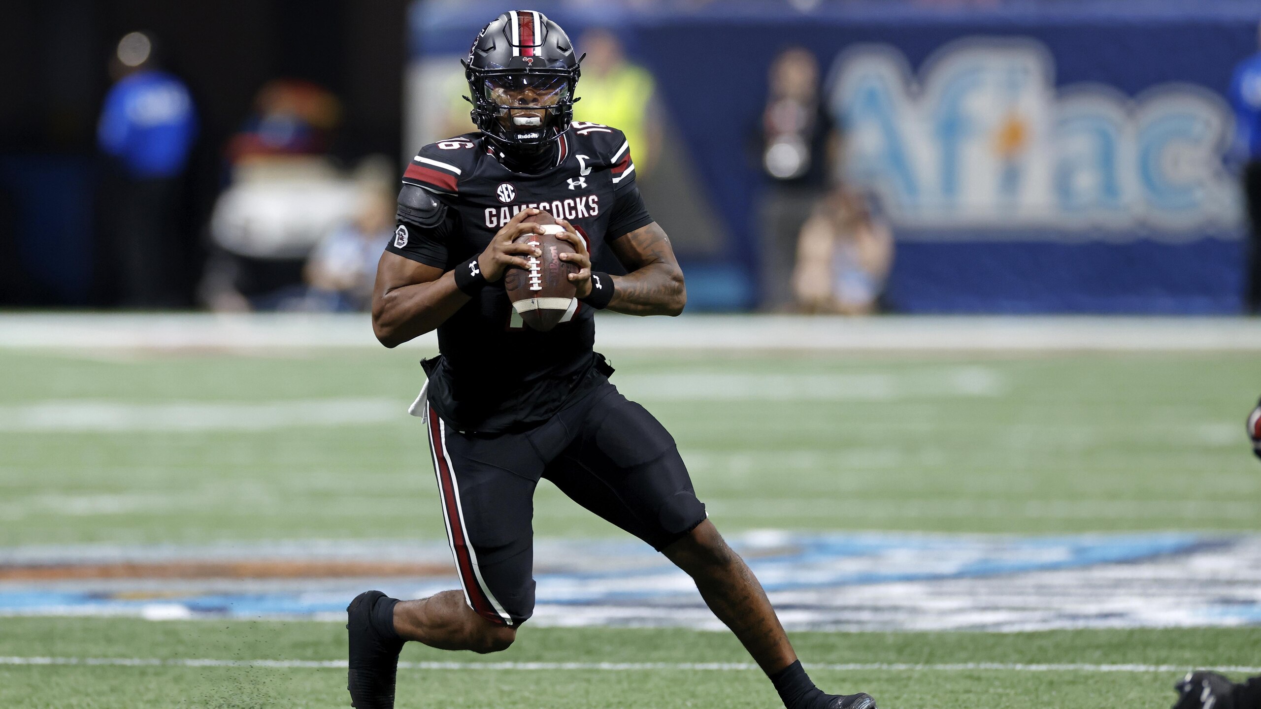 COLLEGE FOOTBALL: AUG 31 AFLAC Kickoff Game Virginia Tech vs South Carolina COLLEGE FOOTBALL: AUG 31 AFLAC Kickoff Game Virginia Tech vs South Carolina