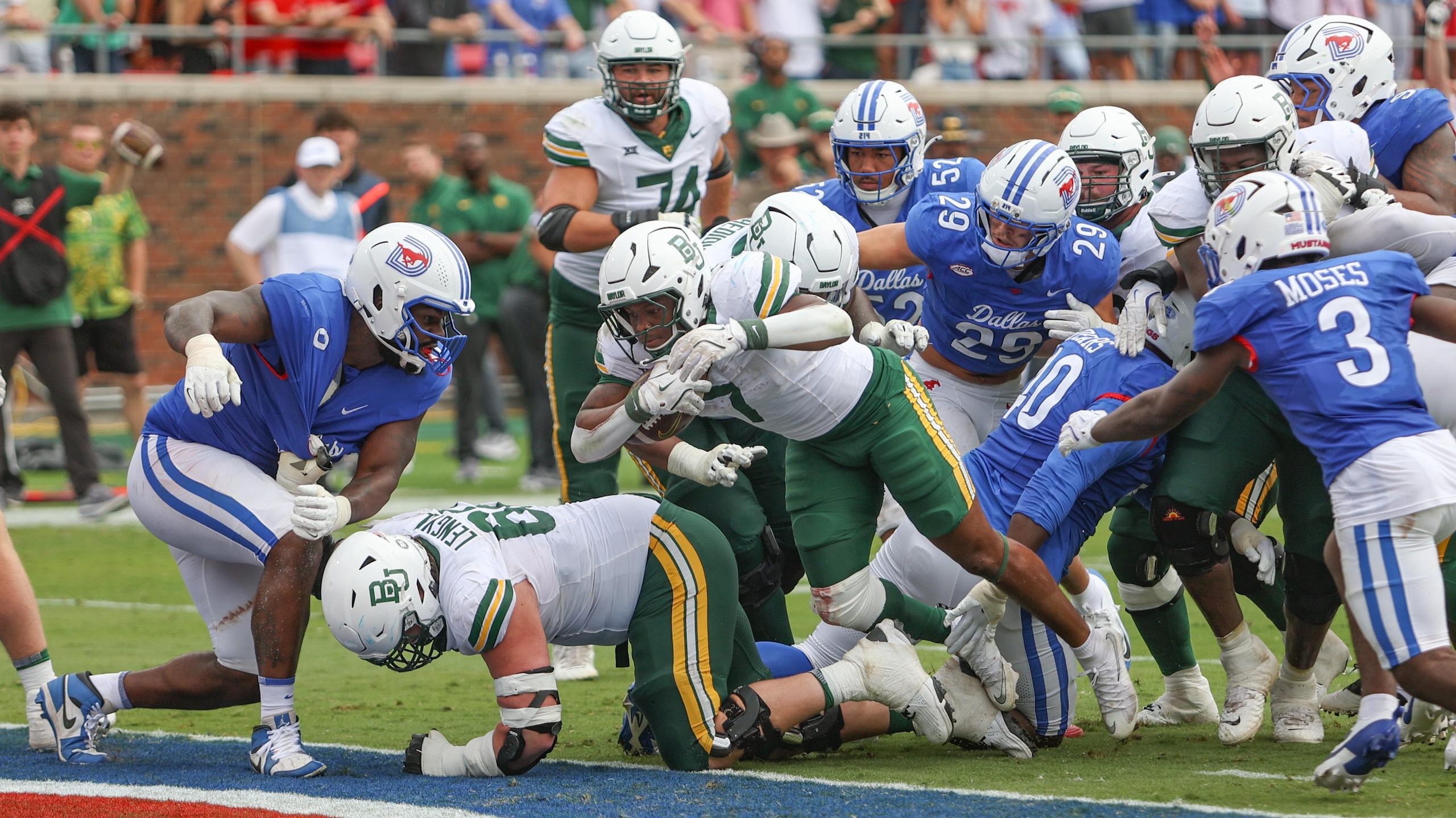 COLLEGE FOOTBALL: SEP 06 Baylor at SMU COLLEGE FOOTBALL: SEP 06 Baylor at SMU