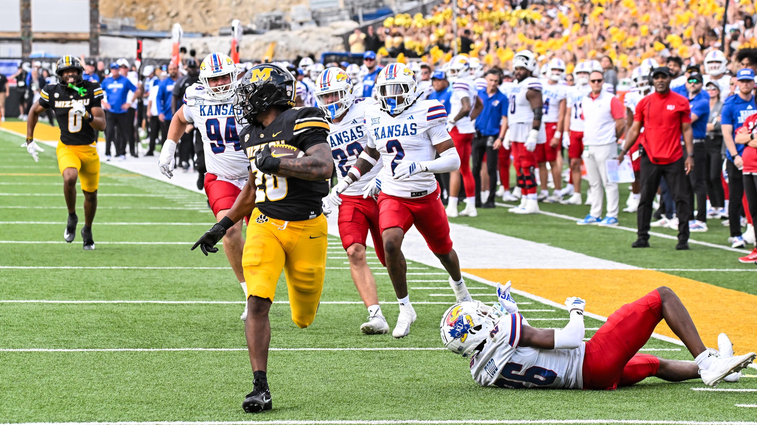 COLLEGE FOOTBALL: SEP 06 Kansas at Missouri