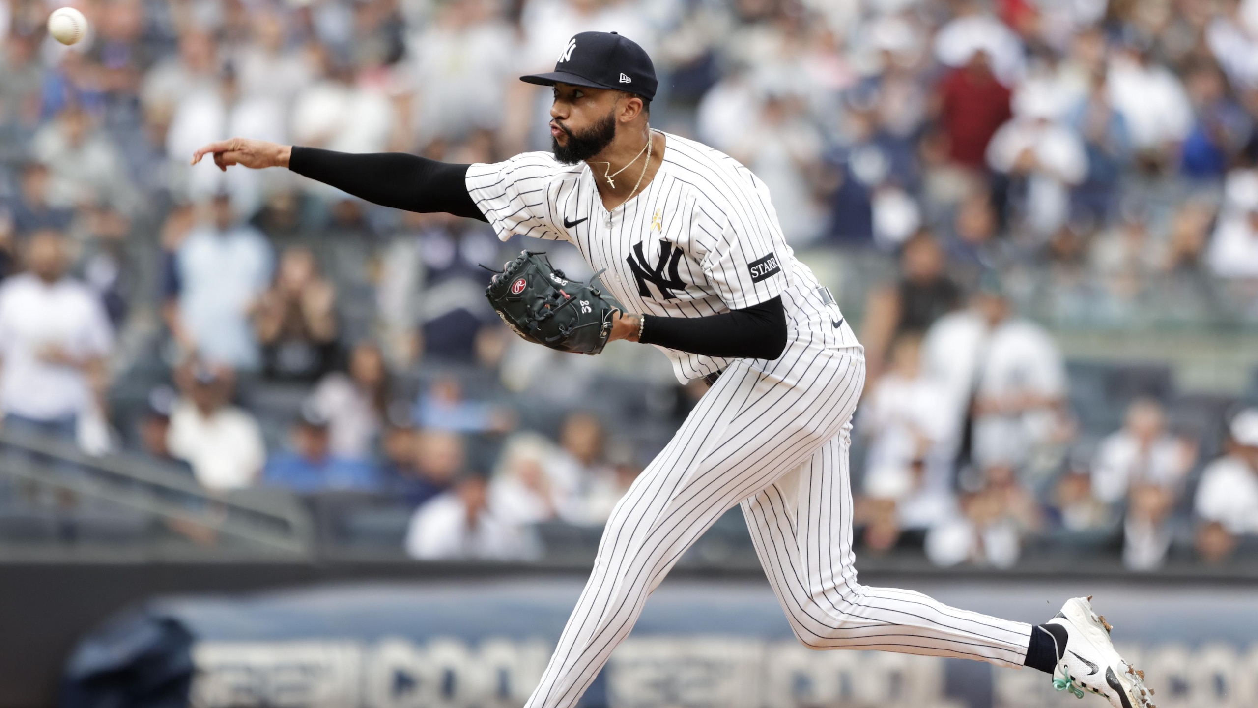 Toronto Blue Jays v New York Yankees