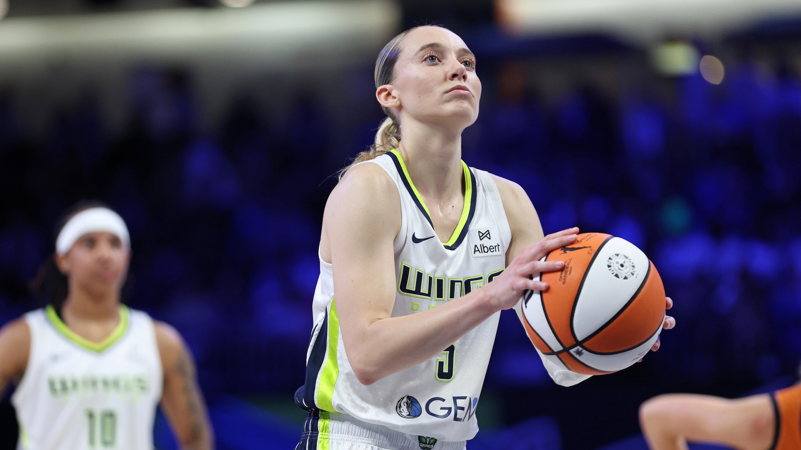 Phoenix Mercury v Dallas Wings