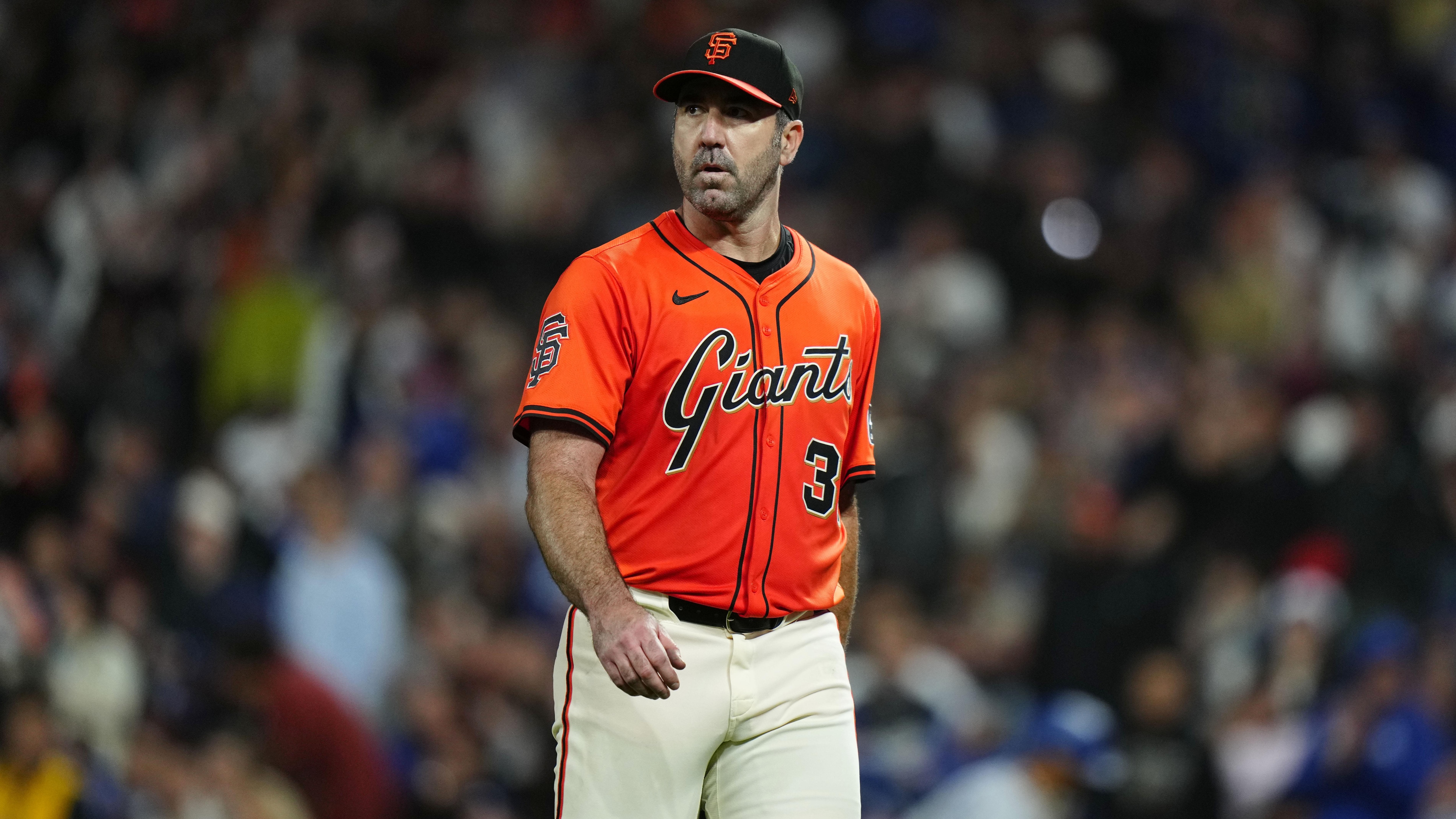 Los Angeles Dodgers  v San Francisco Giants