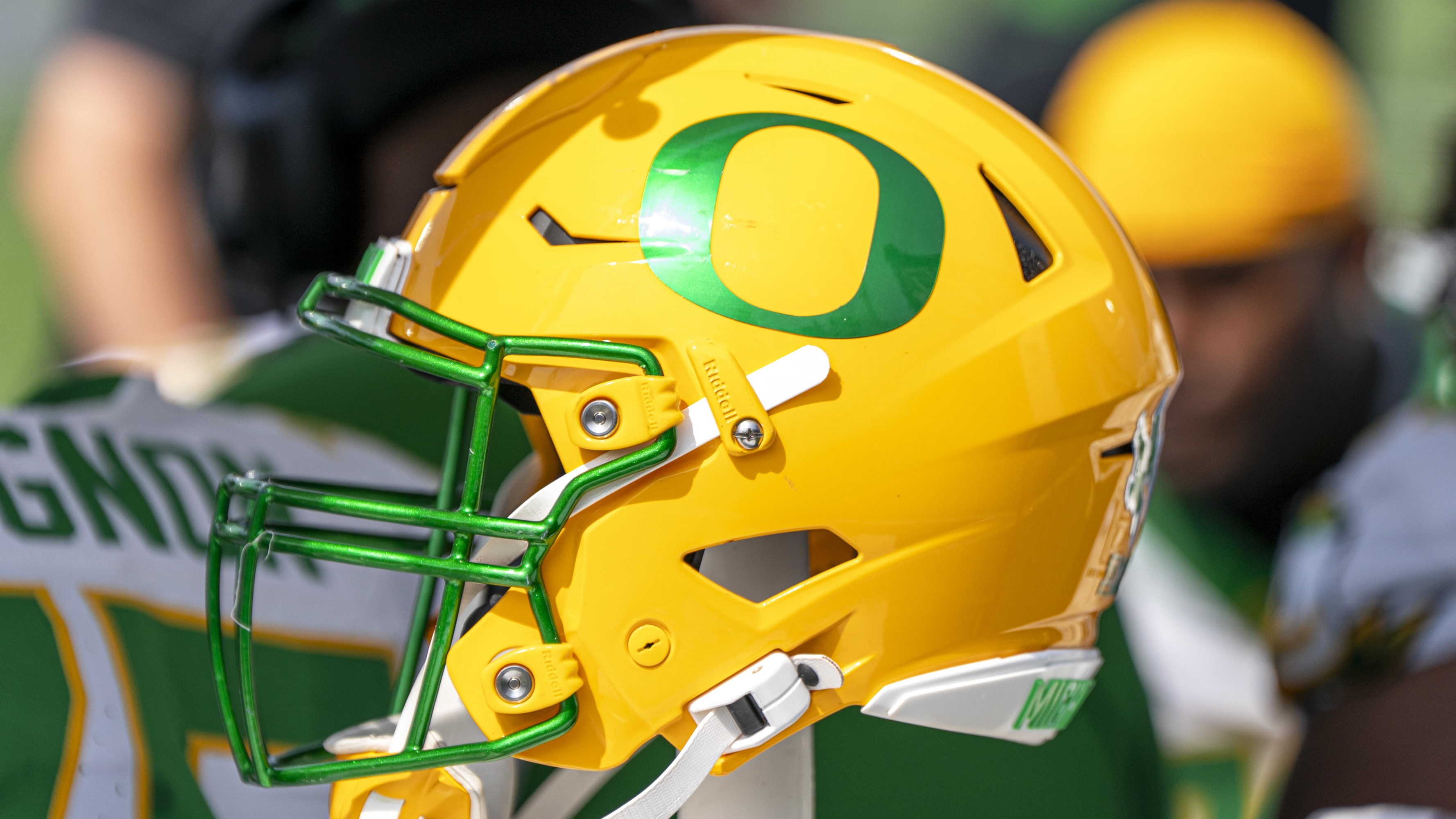 No. 3 Oregon Unveils Uniforms for Showdown vs. No. 7 Indiana in Photos